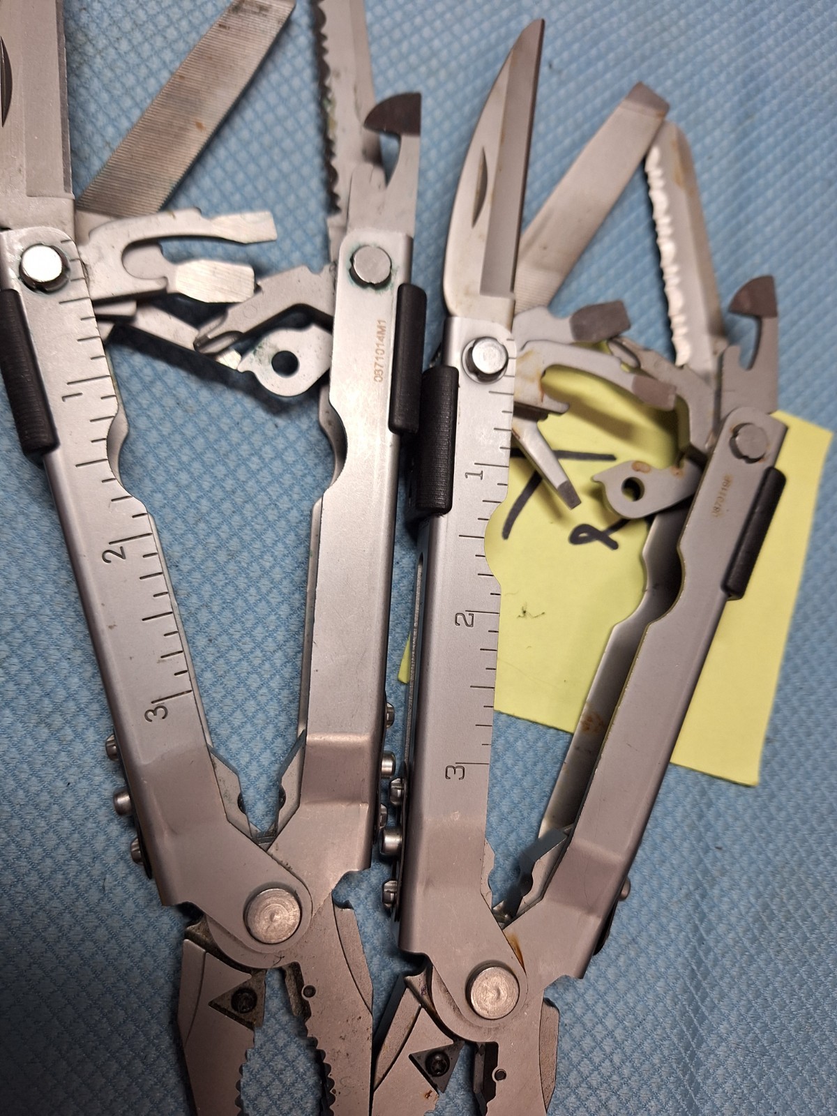 2 GERBER Blunt Nose Multi Tools EXCELLENT lot T29