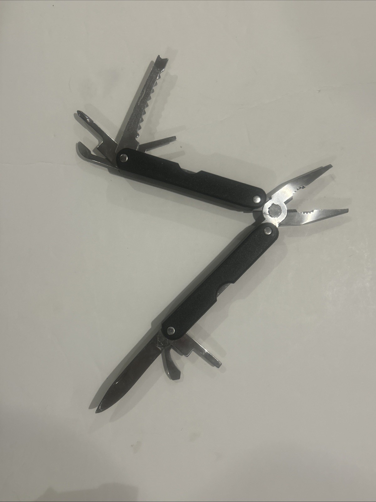 Multi-Tool Multitool Mountain Quest (9-in 1) Black
