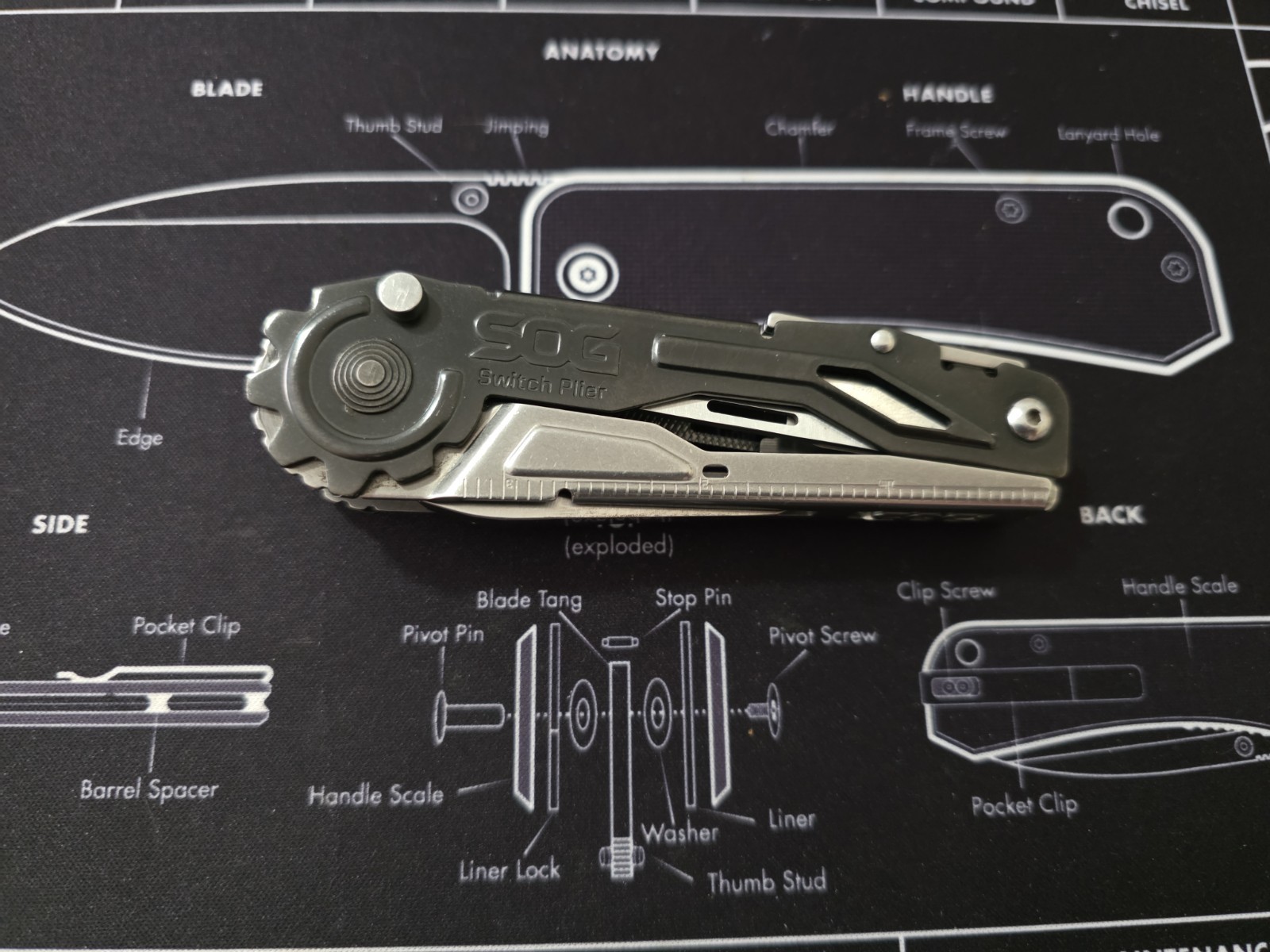 SOG SOG-SWP1001-CP Switch Plier 2.0 12-in-1 Multi-Tool Satin Broken Screw Driver