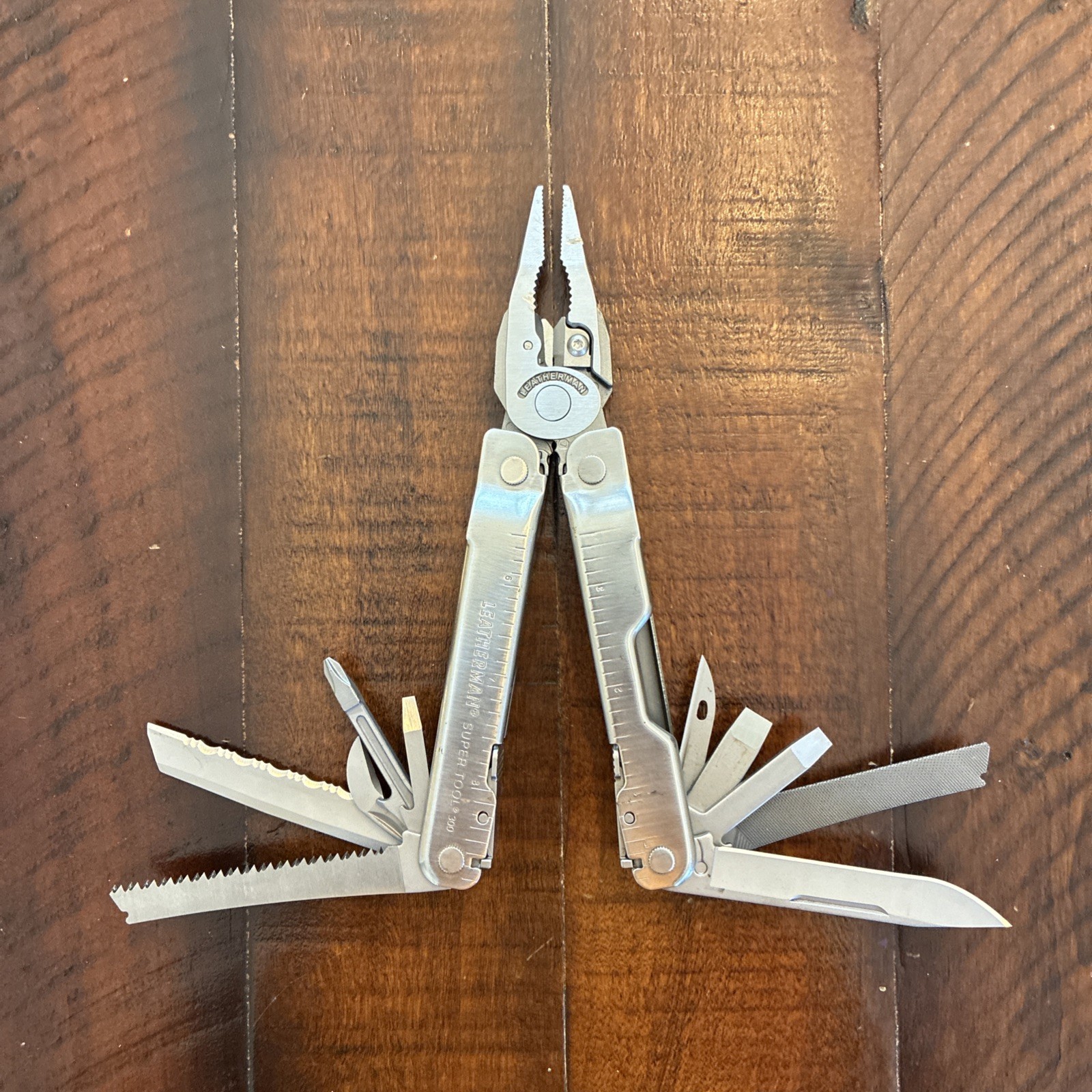 Leatherman Super Tool 300 Multitool 0518- Excellent