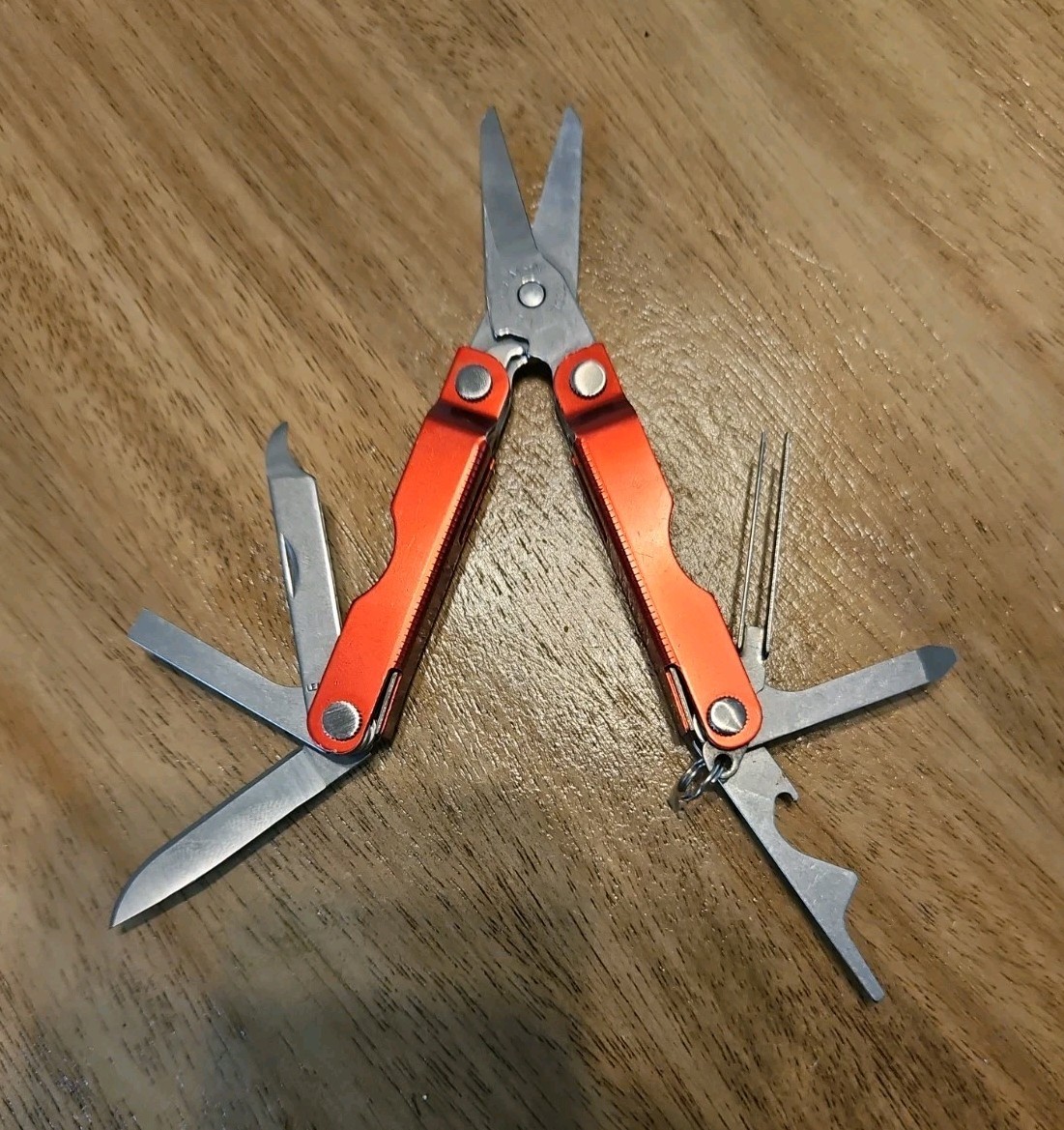Leatherman Multi-Tool Micra Red Stainless Keychain Scissors Pocket Knife USA EDC