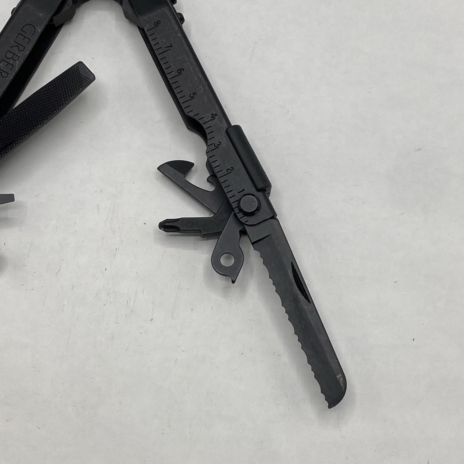 Gerber MP 600, Carbide Cutters, Needlenose – Black