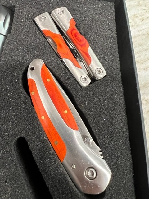 Blackstone 3″ Pocket Knife With Flashlight Knife Sheath Multitool NEW