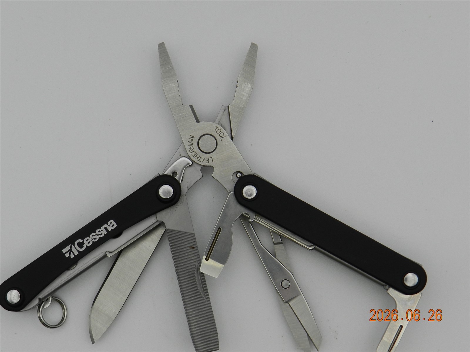 Leatherman Squirt Ps4 Stainless Keychain Tool 9-1 831189 Cessna Logo AsNew Black