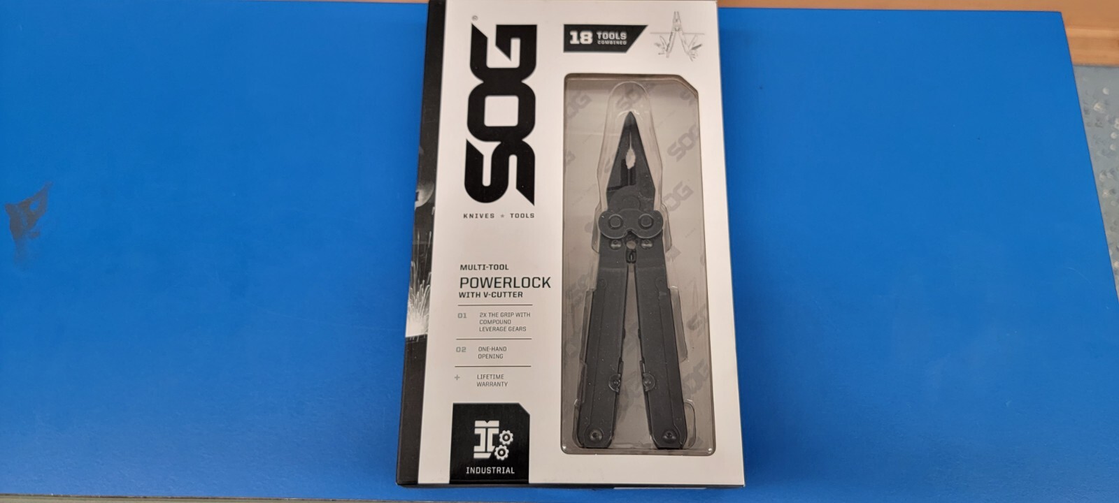 SOG Multitool Pliers and Hand Tools – PowerLock with V-cutter Black