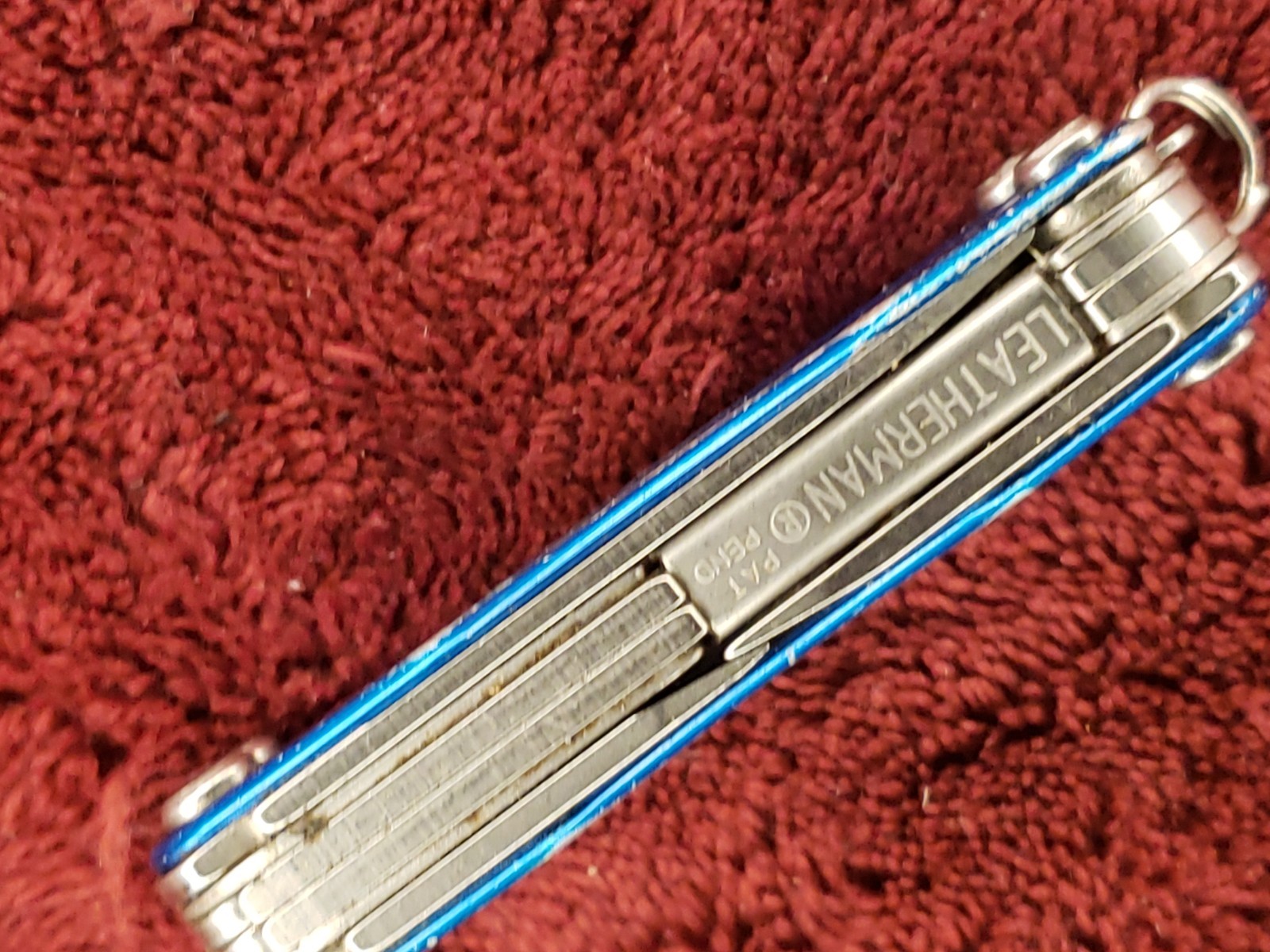 🔴 Leatherman Squirt P4 Multi-Tool Blue Keychain