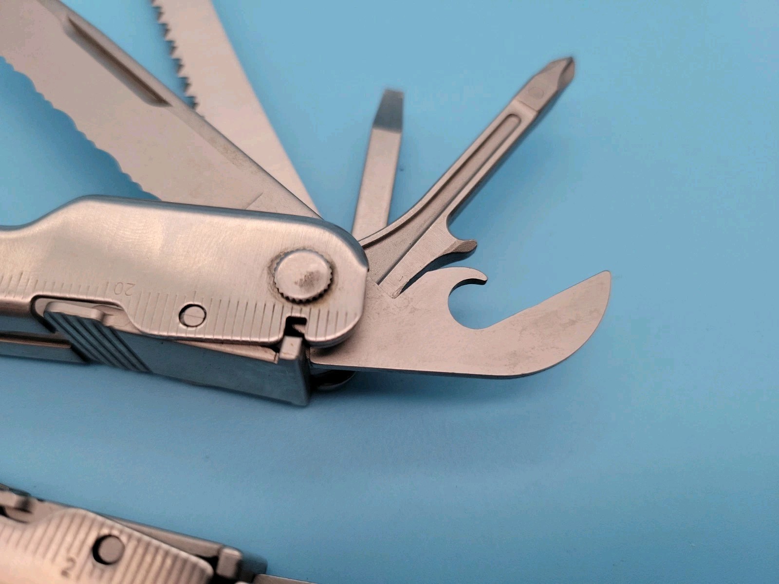 Leatherman Super Tool 300 Multi-Tool Dated 2014 – Pliers, Knife, Screwdrivers