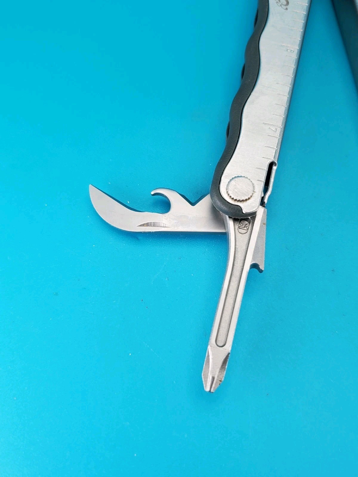 Leatherman Kick Multi-Tool, Knife, Pliers, Retired, Collectible! NODAL EXCHANGE