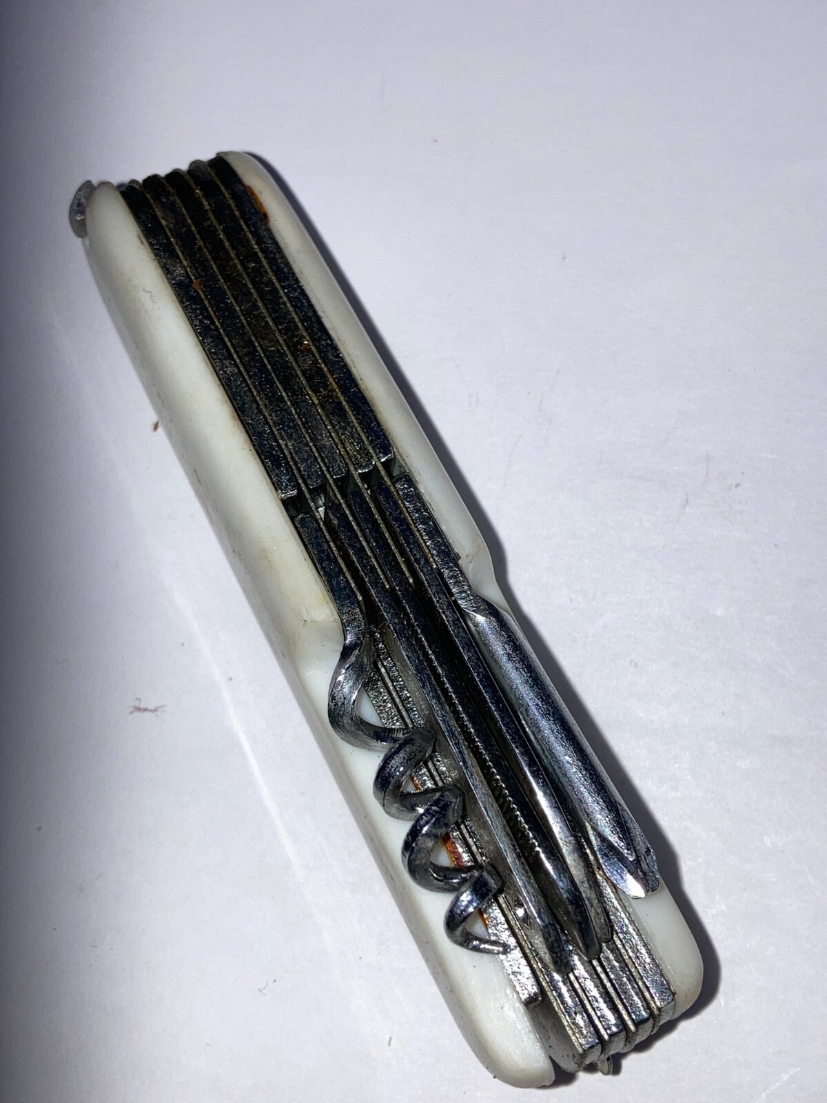 13-Function White Camping Knife (New, Dealer Old Stock Circa 1998) K-5011W