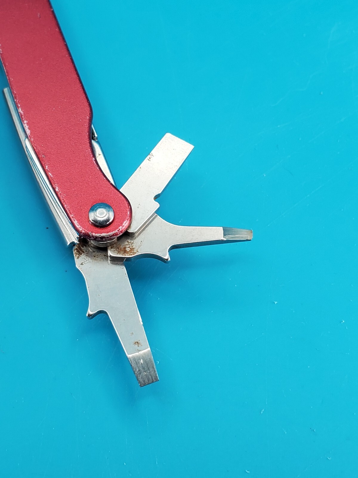 Leatherman Juice C2 Red Multi Tool! RETIRED!