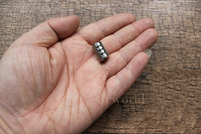 Titanium Alloy Key Knife Parachute Cord Tool Lanyard Bead DIY KeyChain Pendant