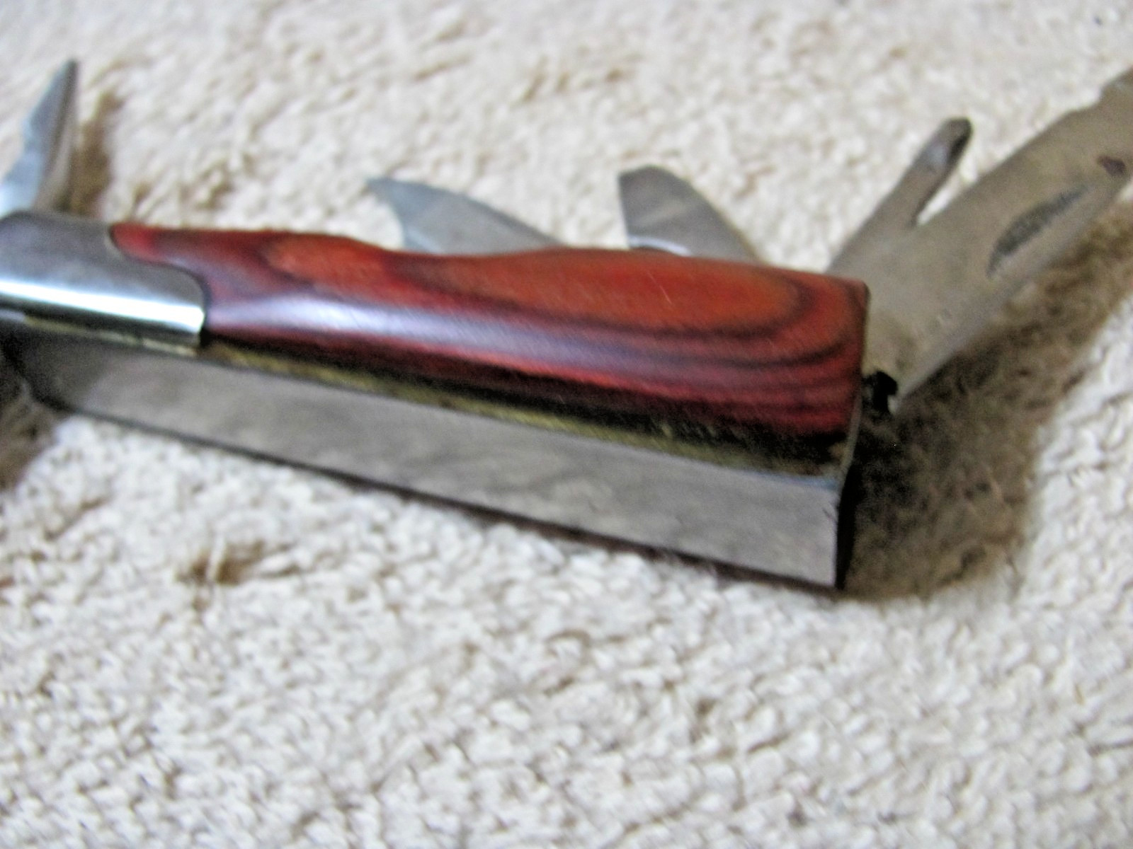 SCHRADE MULTI-PLYER TOOL, SHEFFIELD STEEL, 10 TOOLS, 2 3/4in CLOSED, 4 in OPEN