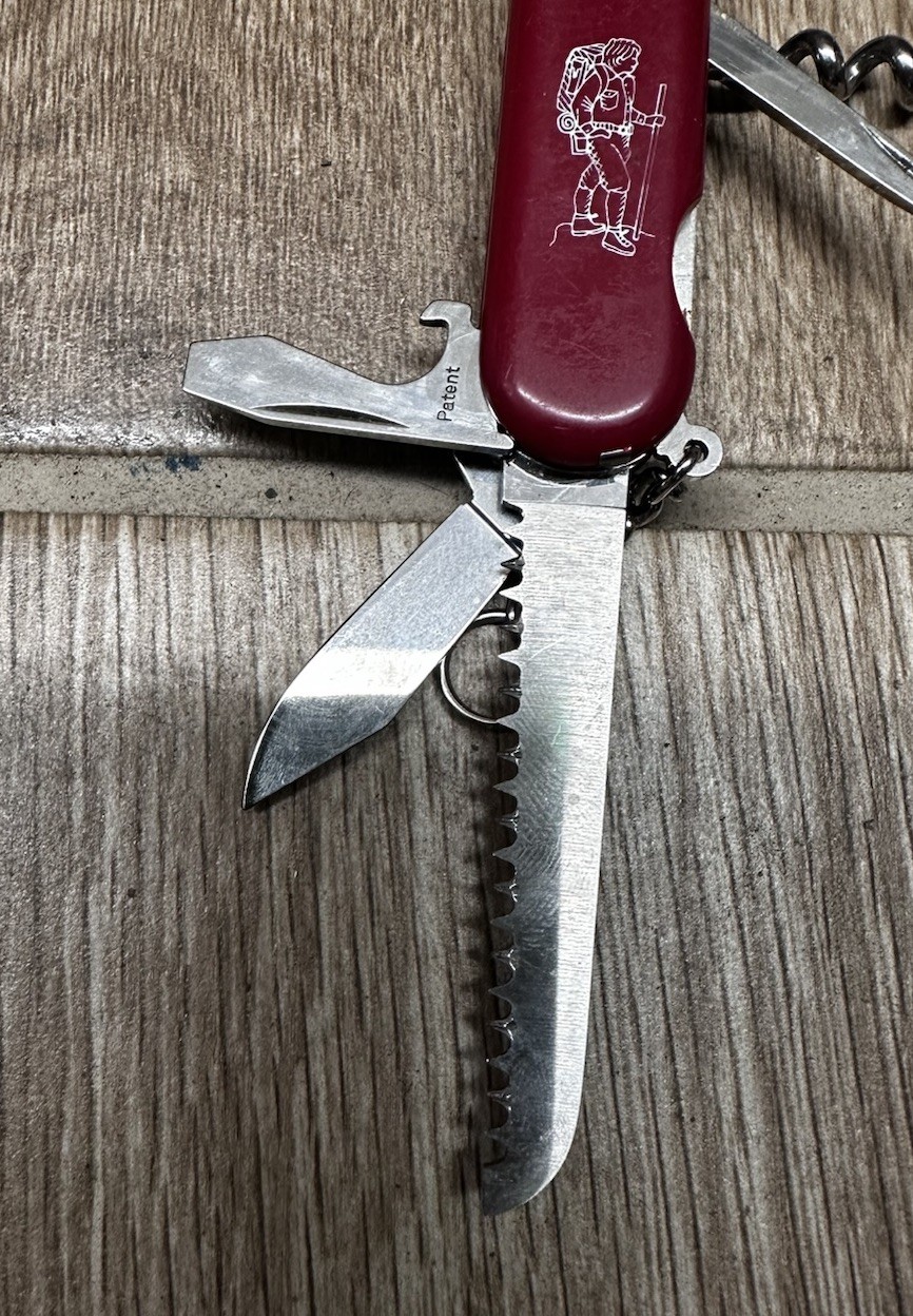Vintage – Wenger Genuine Swiss Army Knife – Pathfinder – 8 in 1 tool – Rare