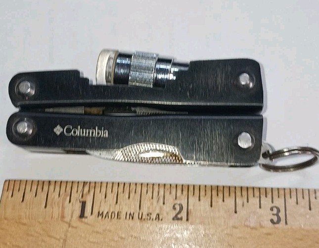 Columbia Pocket Multi Tool Pliers Knife Screwdrivers Flashlight Not Working