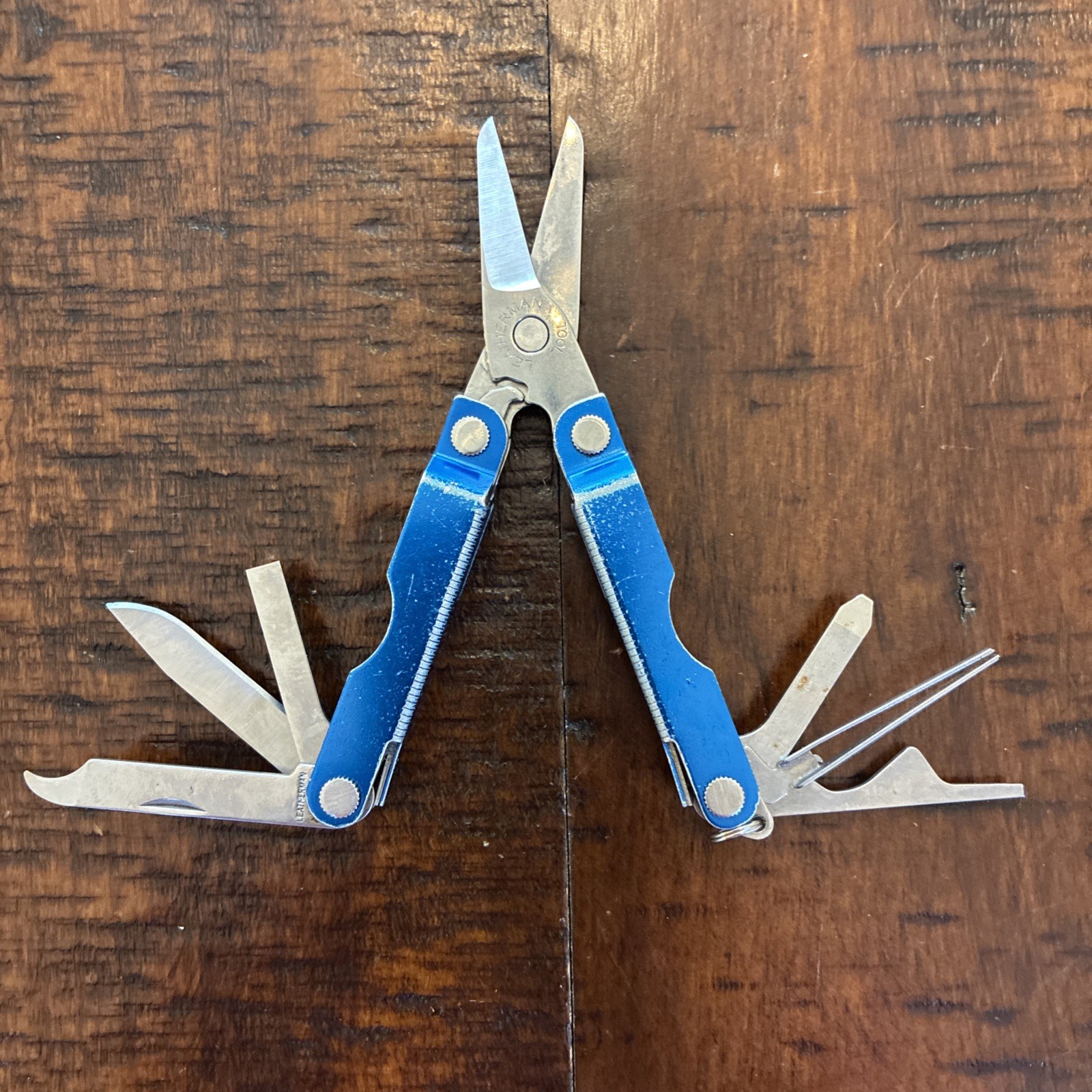 Leatherman Micra Multi-Tool, Knife, Scissors, Key Ring, Blue Nice Cond 04/13