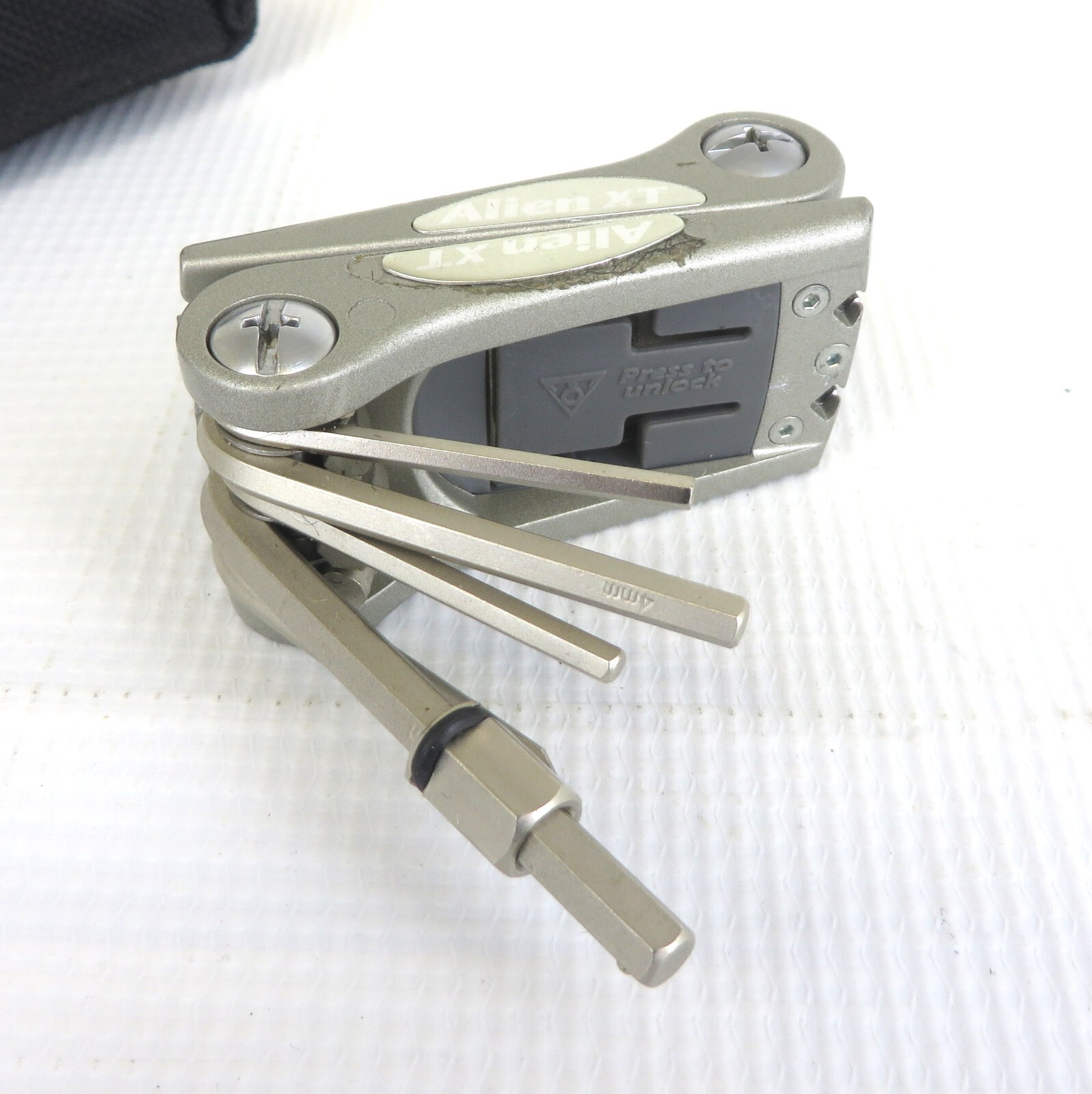 TOPEAK ALIEN XT MULTITOOL 16 Function Bicycle Case Included Hex/Screwdrivers etc