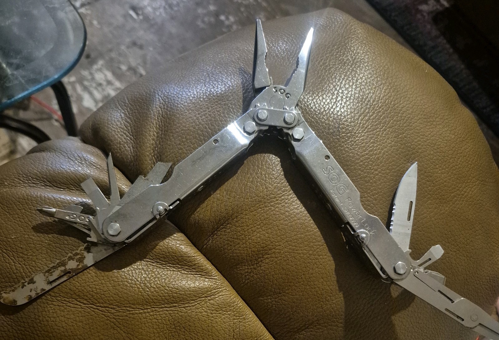 SOG USA PowerLock Stainless Steel Multi Tool Knife Pliers