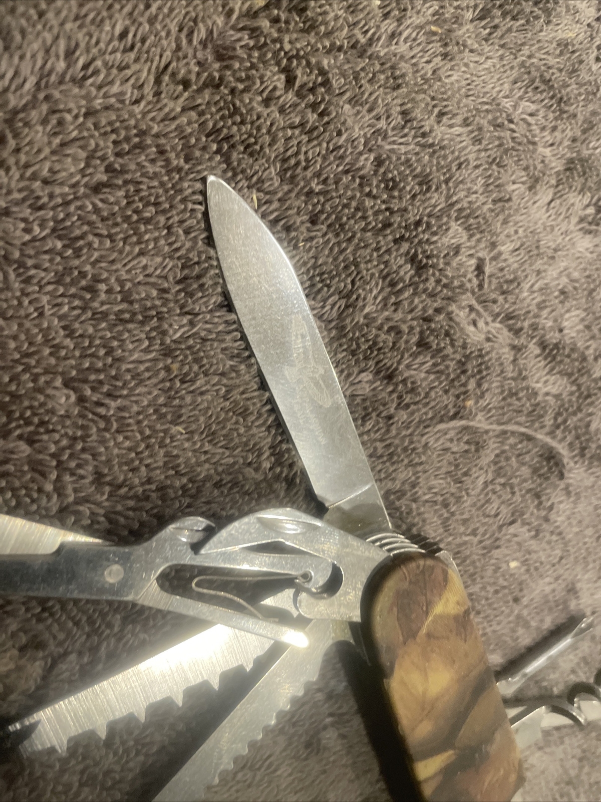 Appalachian Trail Camper Knife Multitool function Camo Design