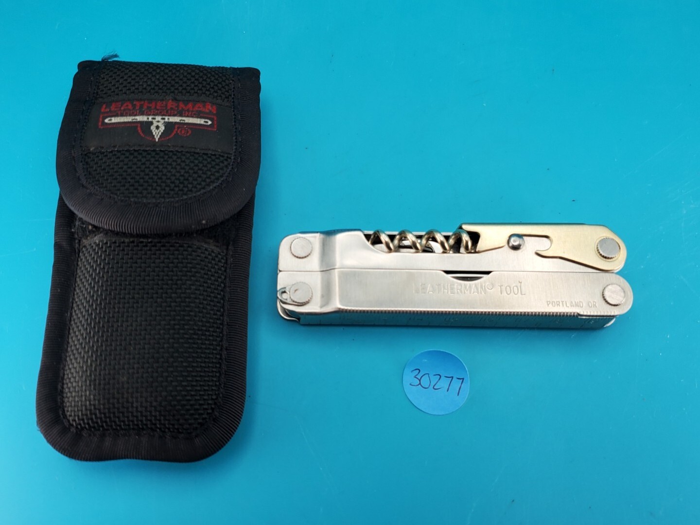 Leatherman Flair Multi-Tool Stainless Knife Pliers USA! With Sheath! 09/00 Date!