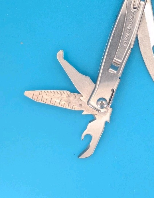 Leatherman Rev 3.8″ Multi-Tool, Stainless! *UBC GRADUATE*