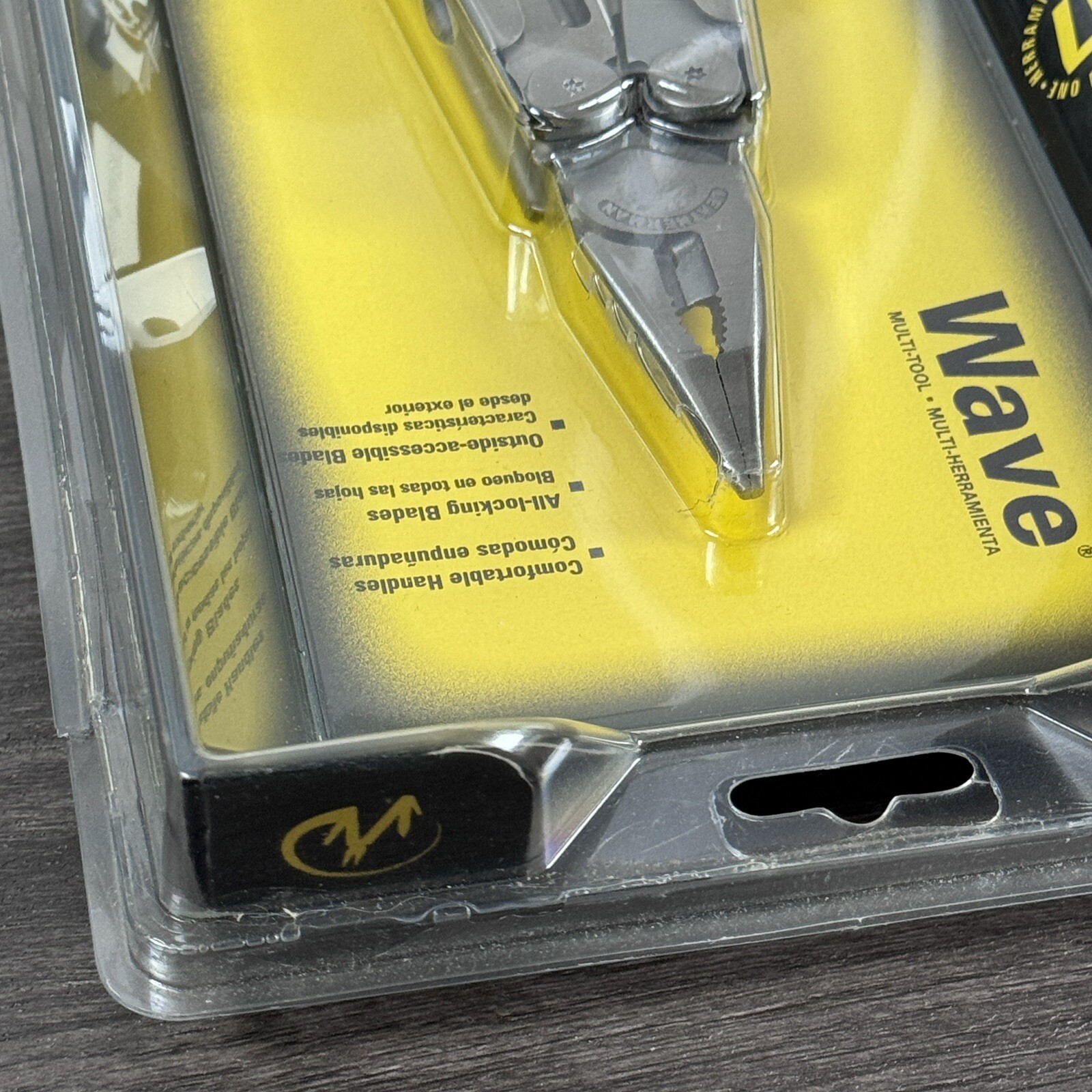 Leatherman New Wave/2nd generation Wave multitool with leather Sheath, sealed.