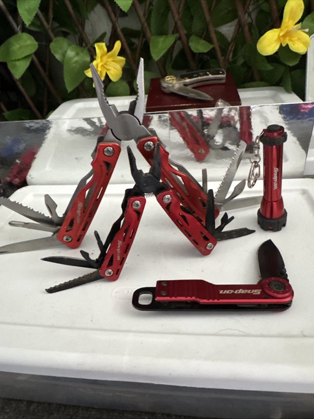 Snap On Tool Multi Tool Set. 2 Tools (reg/mini) 1 Knife And 1 Mini Flashlight
