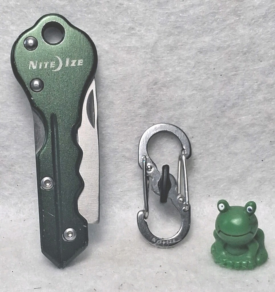 OLIVE GREEN NITE~IZE LOCKBACK ROPE / TWINE CUTTER KEYCHAIN POCKET KNIFE