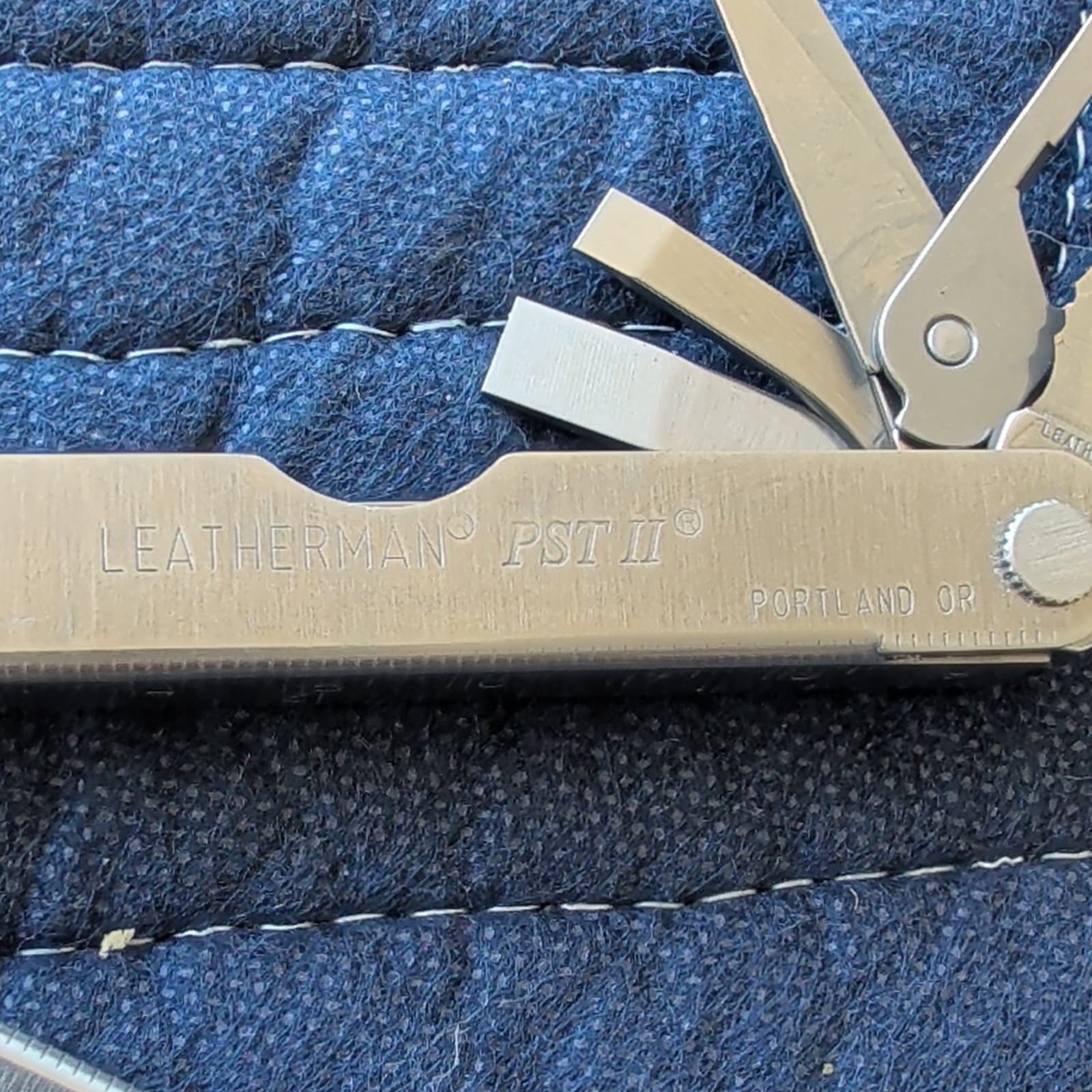 Leatherman PST II Multi-Tool 9-in-1 Stainless Steel w/ Sheath, 2-1/2″ Blade
