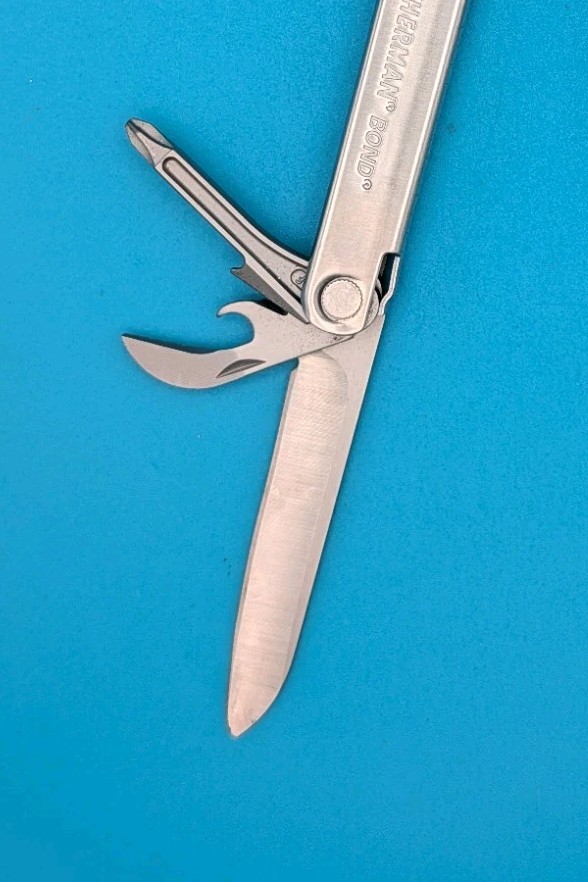 LEATHERMAN Bond Multitool, Stainless Steel Everyday Tool!
