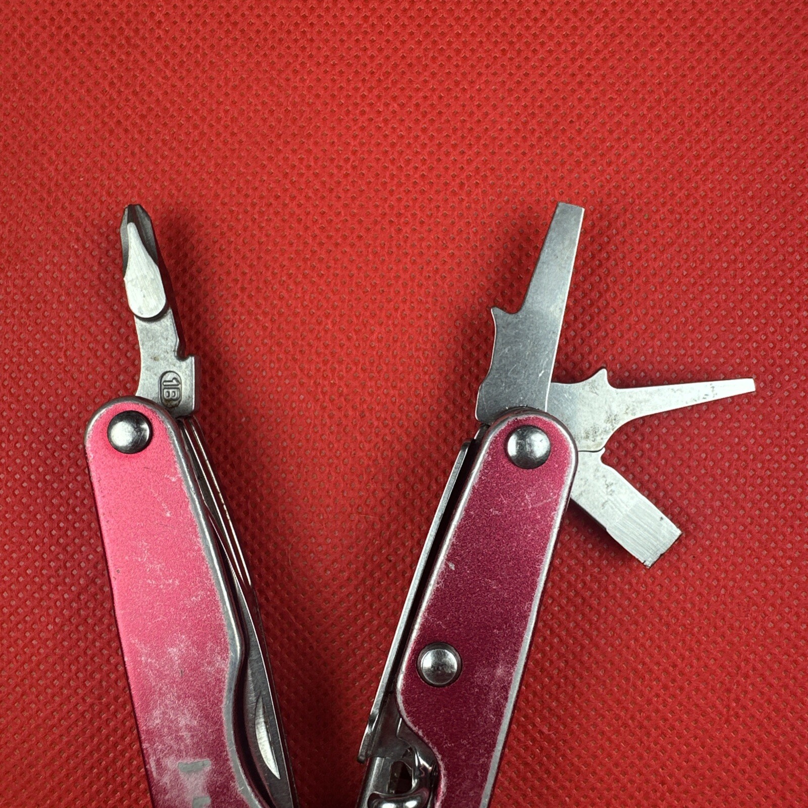 Retired Pat. Pending Gen 1 Red Leatherman Juice C2 Multitool. Great EDC!