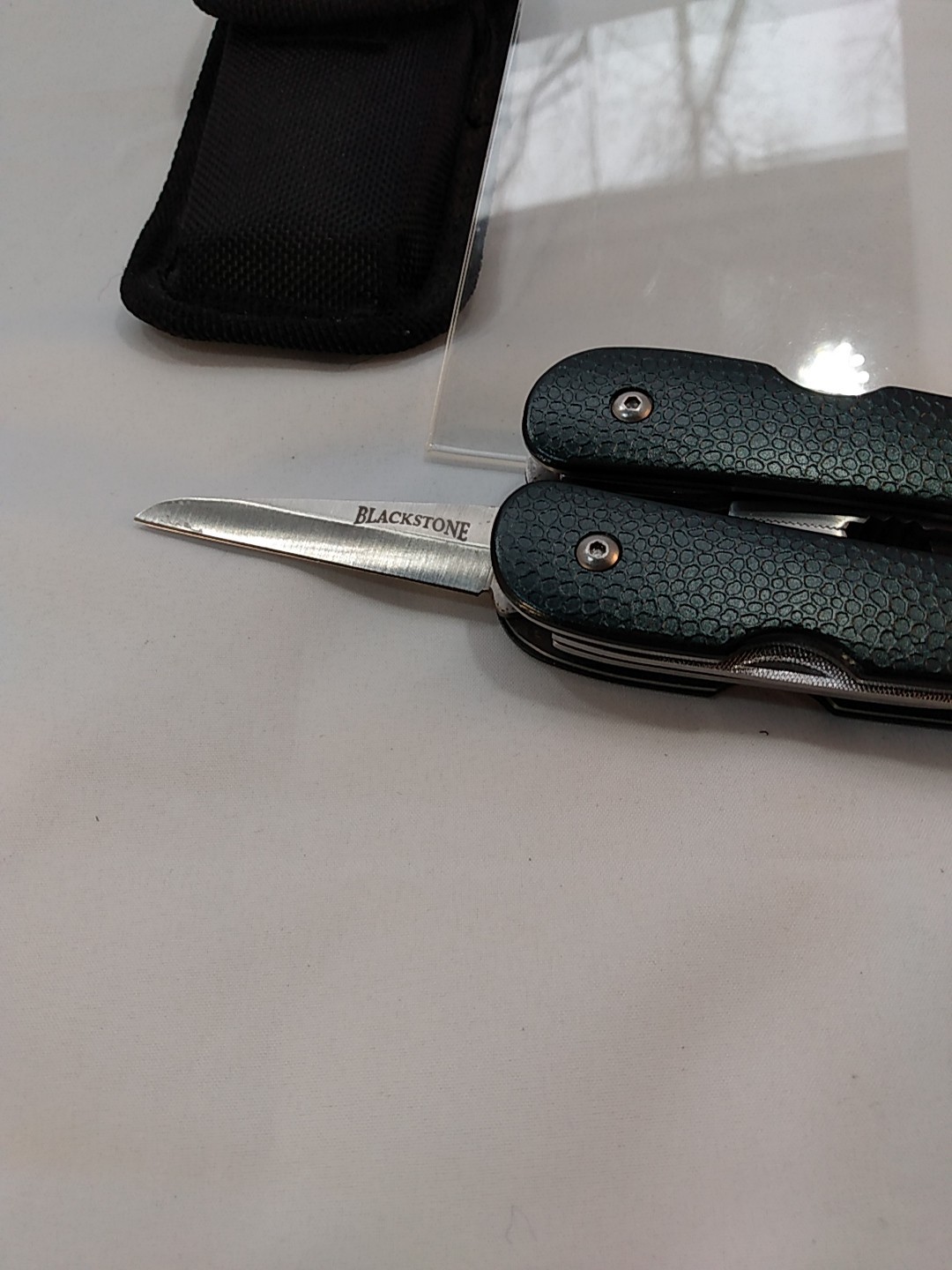 BLACKSTONE Multi Tool with Nylon Pouch – Pliers, Knife, Screwdrivers Sheath