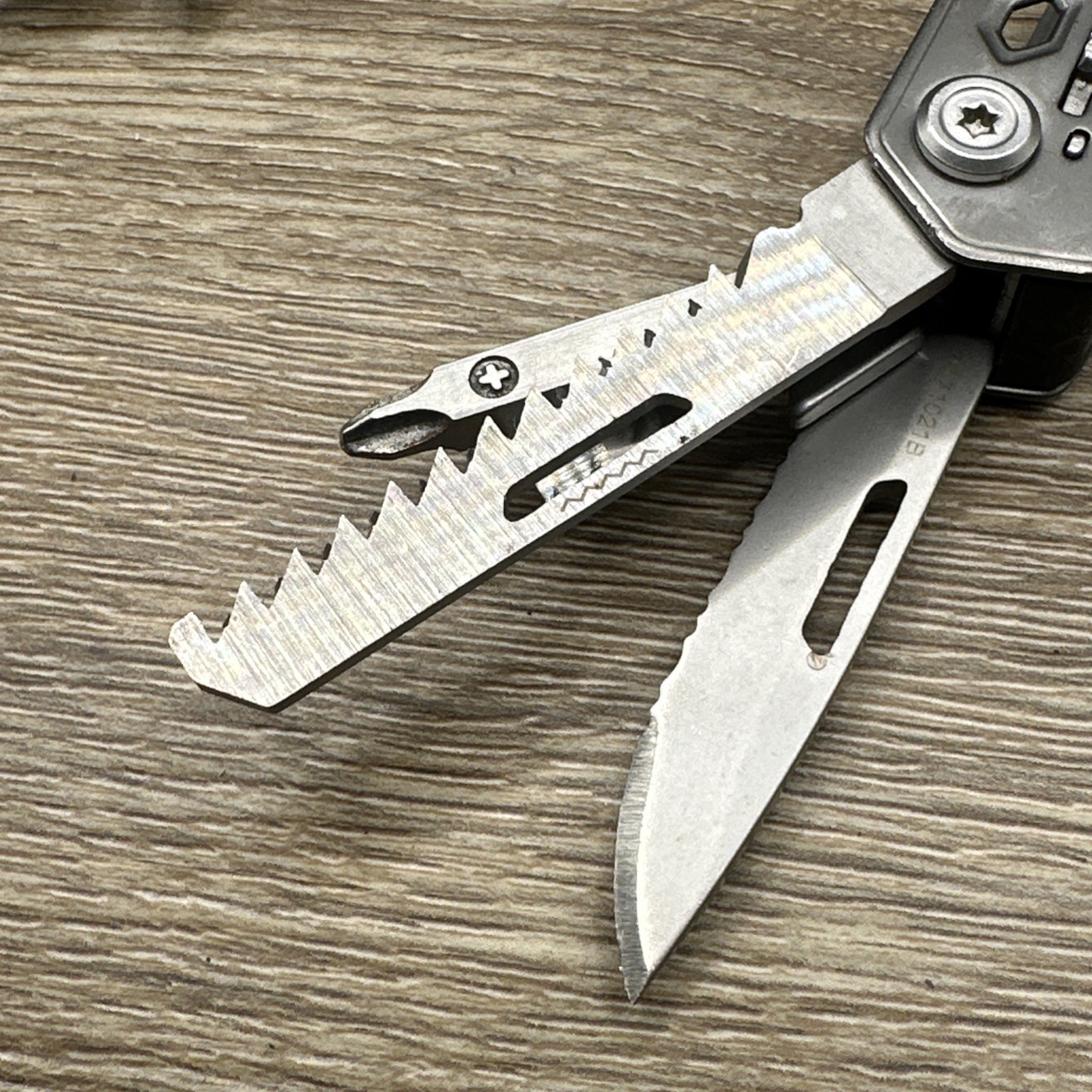 Gerber Truss Multi-Tool Pliers Knife Folding EDC FAST SHIPPING!