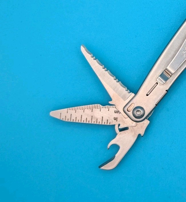 Leatherman Bolster 13 Tool Stainless Steel Multi-Tool!