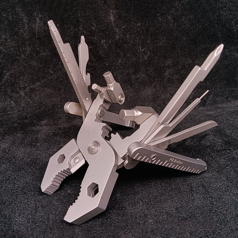 Multi Function Tool Set Mini Foldaway Key Chain Pocket Pliers Screwdriver
