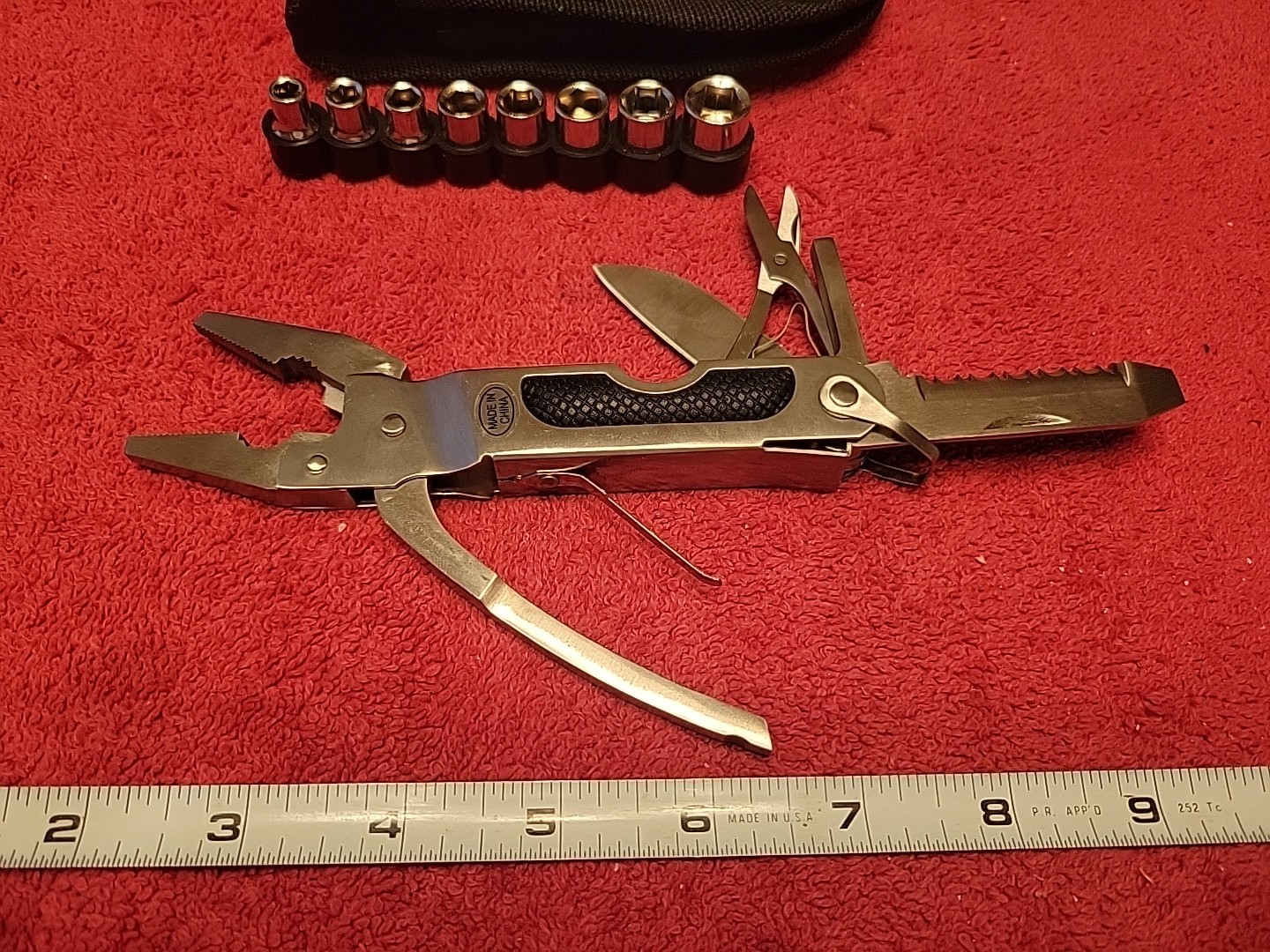 MULTI TOOL KNIFE PLIERS