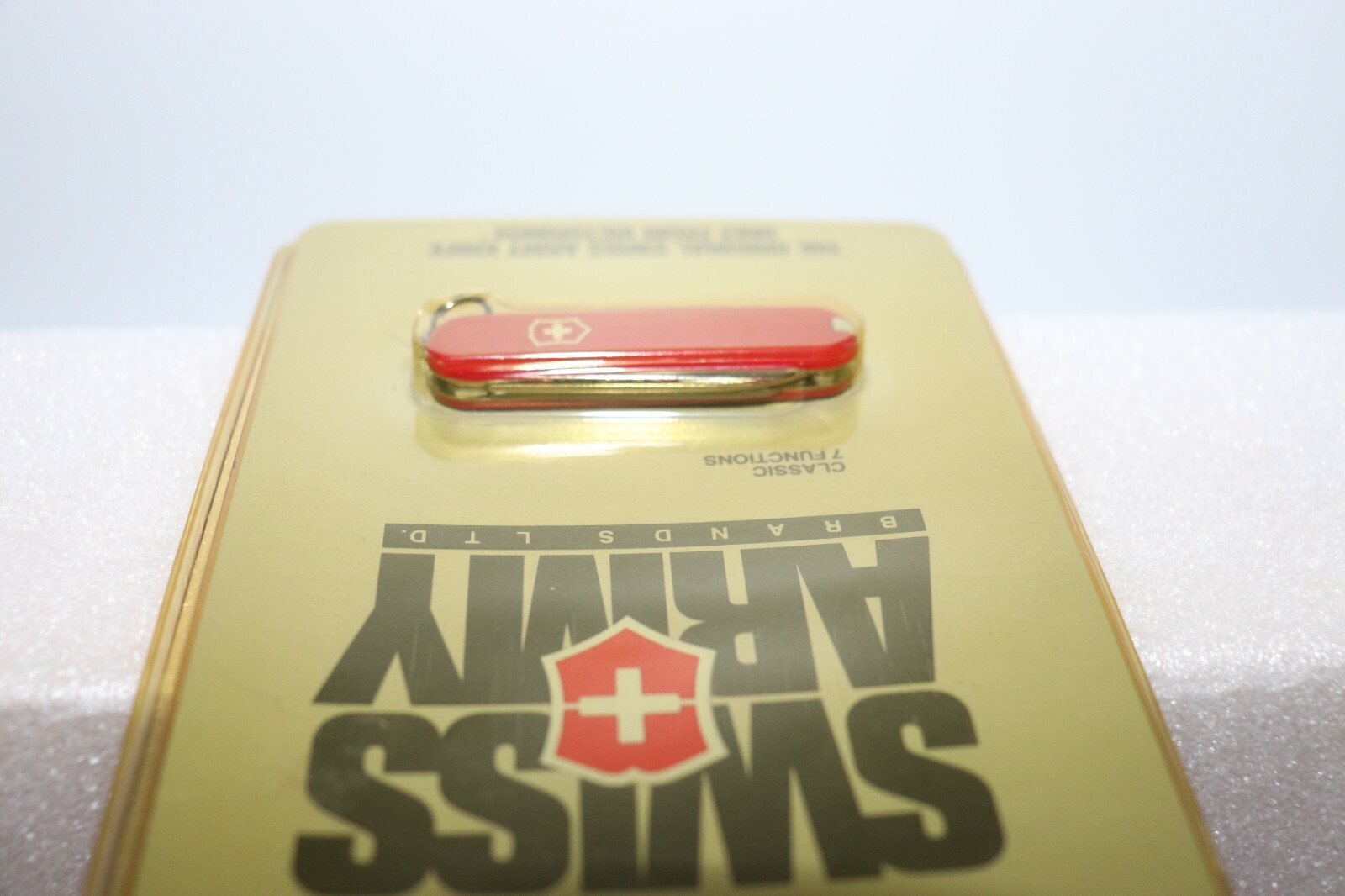 The Original Swiss Army Knife Classic 7 Functions Model No. CSS5014