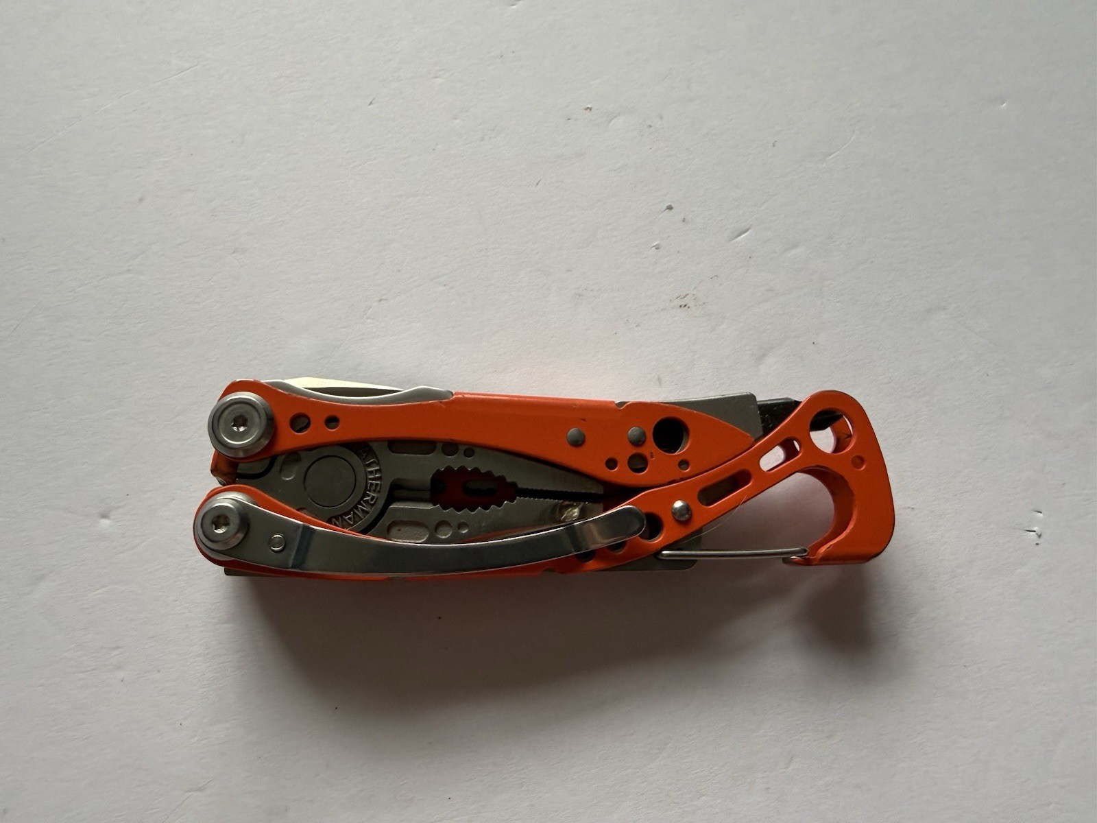 AUTHENTIC LEATHERMAN SKELETOOL RX RESCUE ORANGE