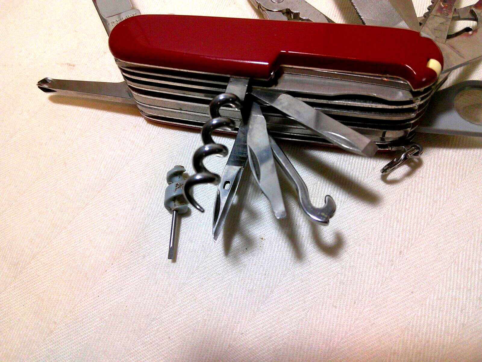 VICTORINOX SWISS MADE STAINLESS OFFICIER SUISSE MULTITOOL KNIFE 21 TOOLS