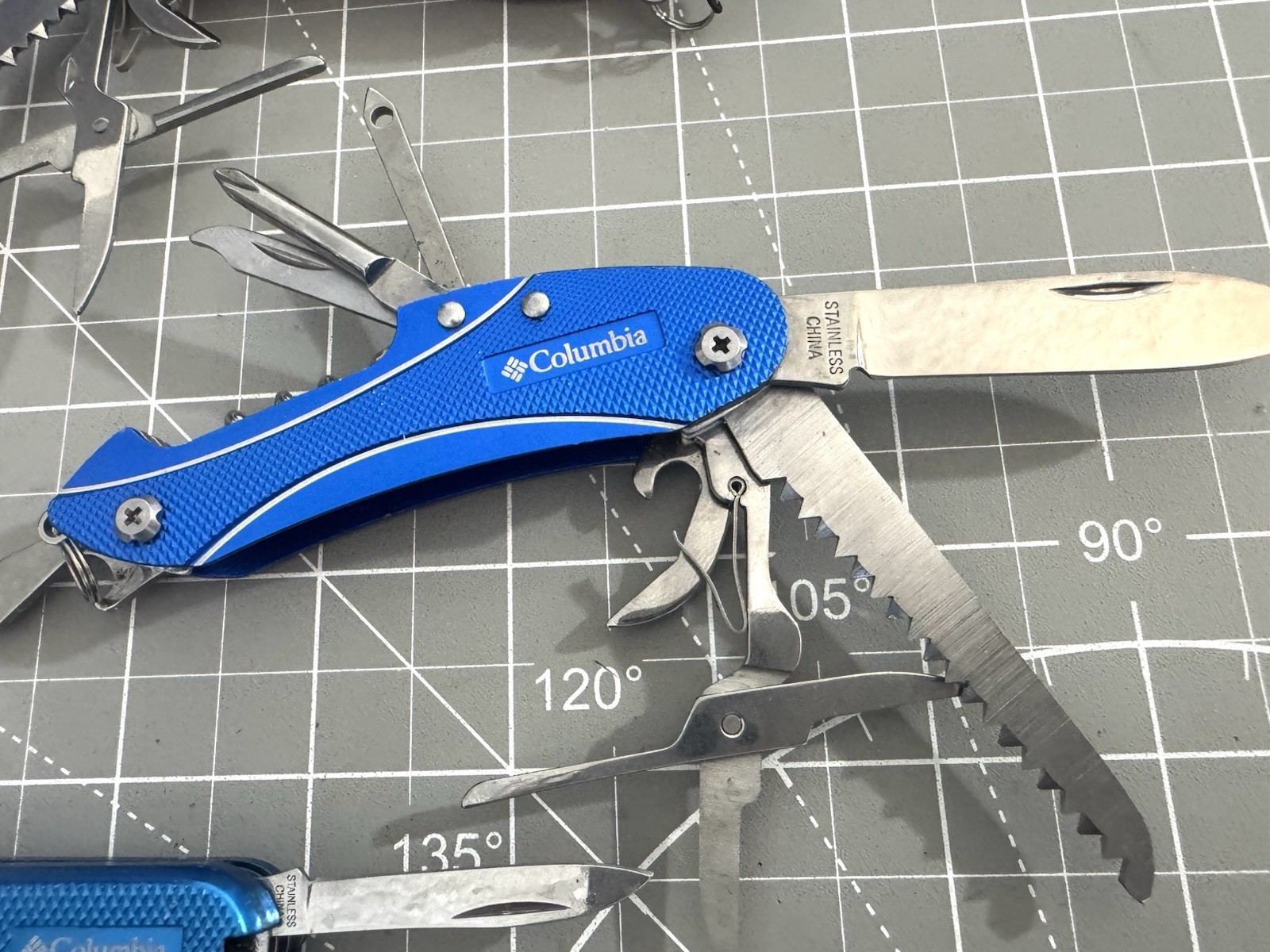 Lot of 3 COLUMBIA Blue/Red Aluminum Handle Keychain Multi-Tools with BONUS
