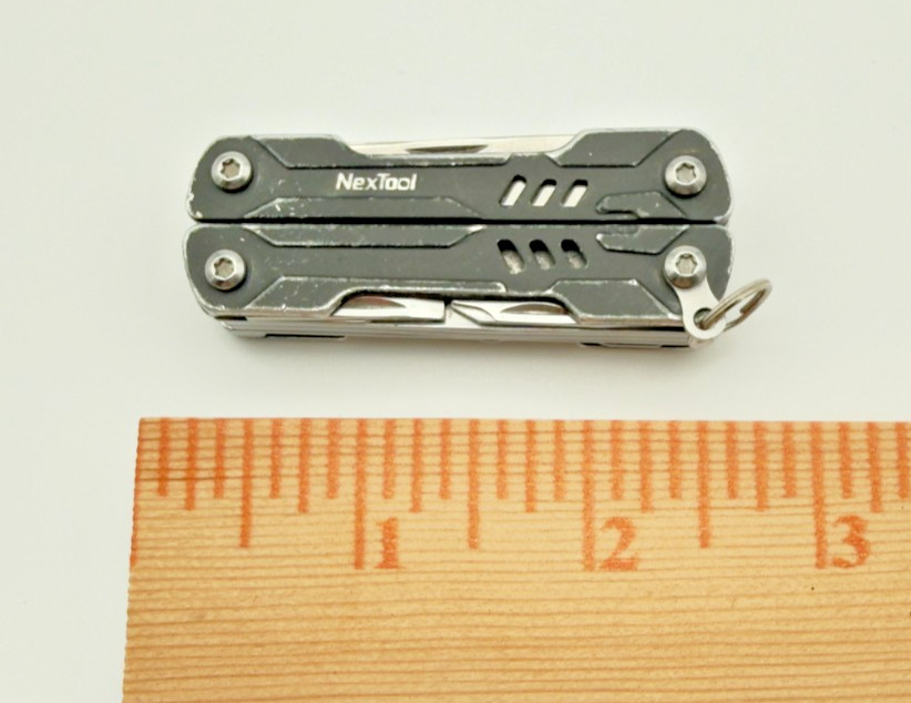 NexTool Mini Multi-Tool Pliers Pocket Knife Keychain Tool – Black, Used