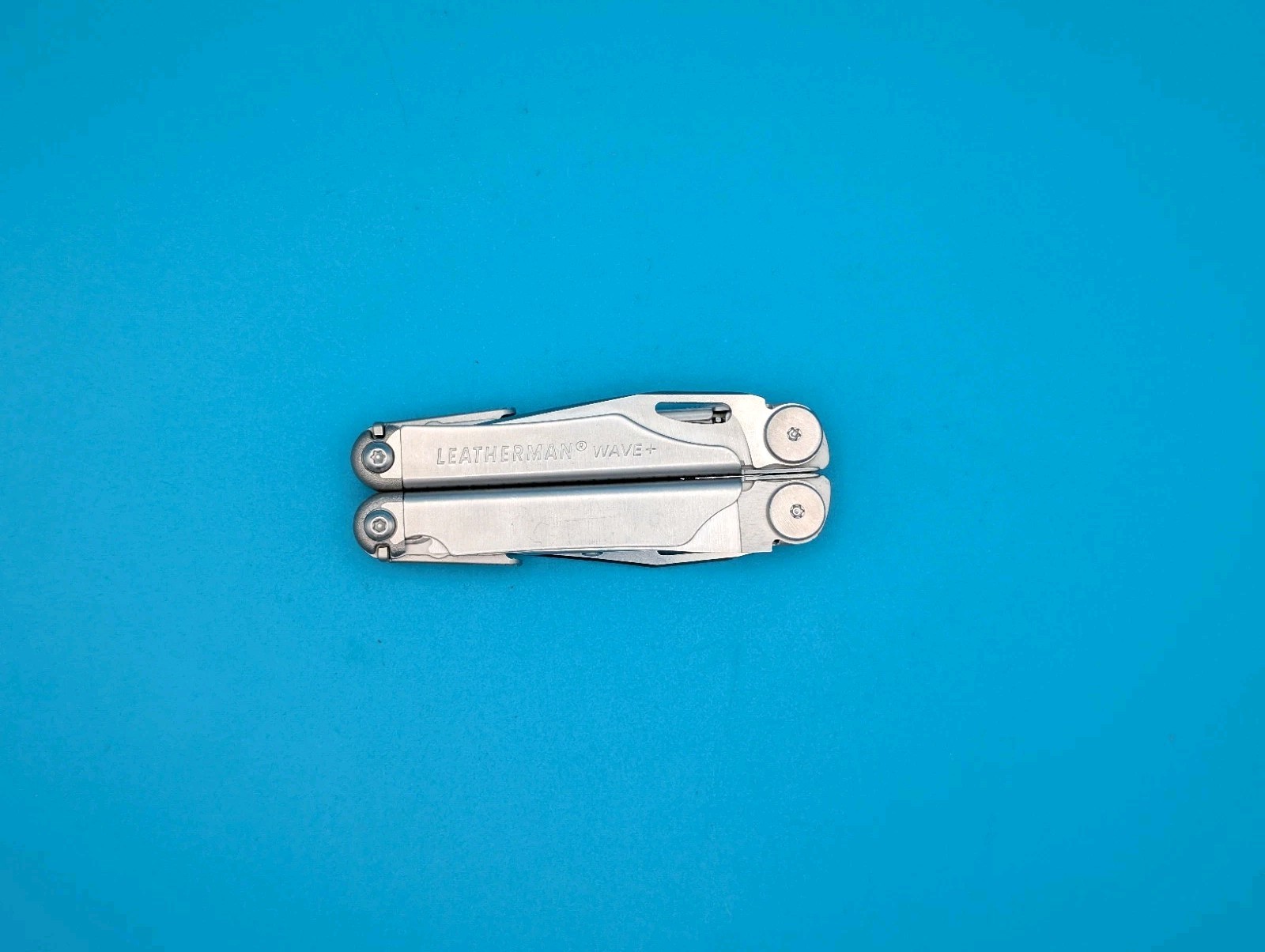 Leatherman Wave Plus + Multi-Tool! FAST SHIPPING! WITH SHEATH!