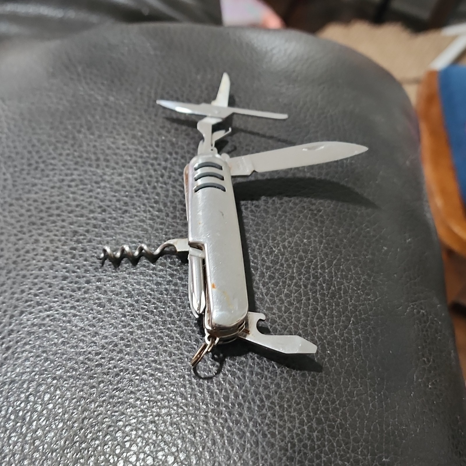 Stainless Steel 6-in-1 Multi-Tool Knife Scissors Corkscrew Bottle Opener