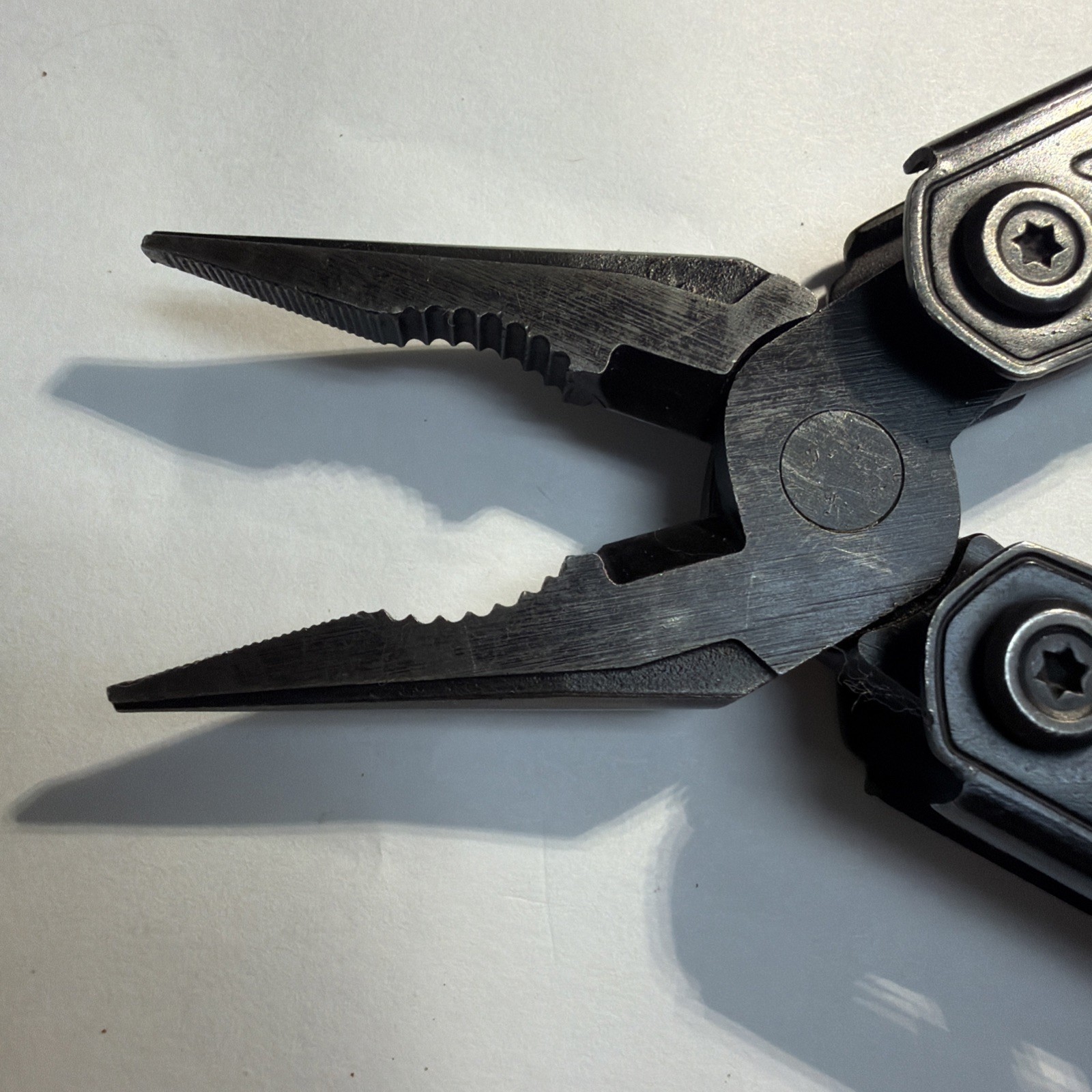 Gerber USA Truss Black Oxide Multi-Tool Pliers Scissors Knife With Belt Pouch.
