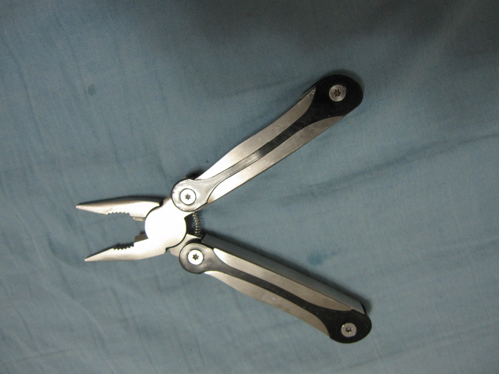 Multi Tool Folding Pocket Knife