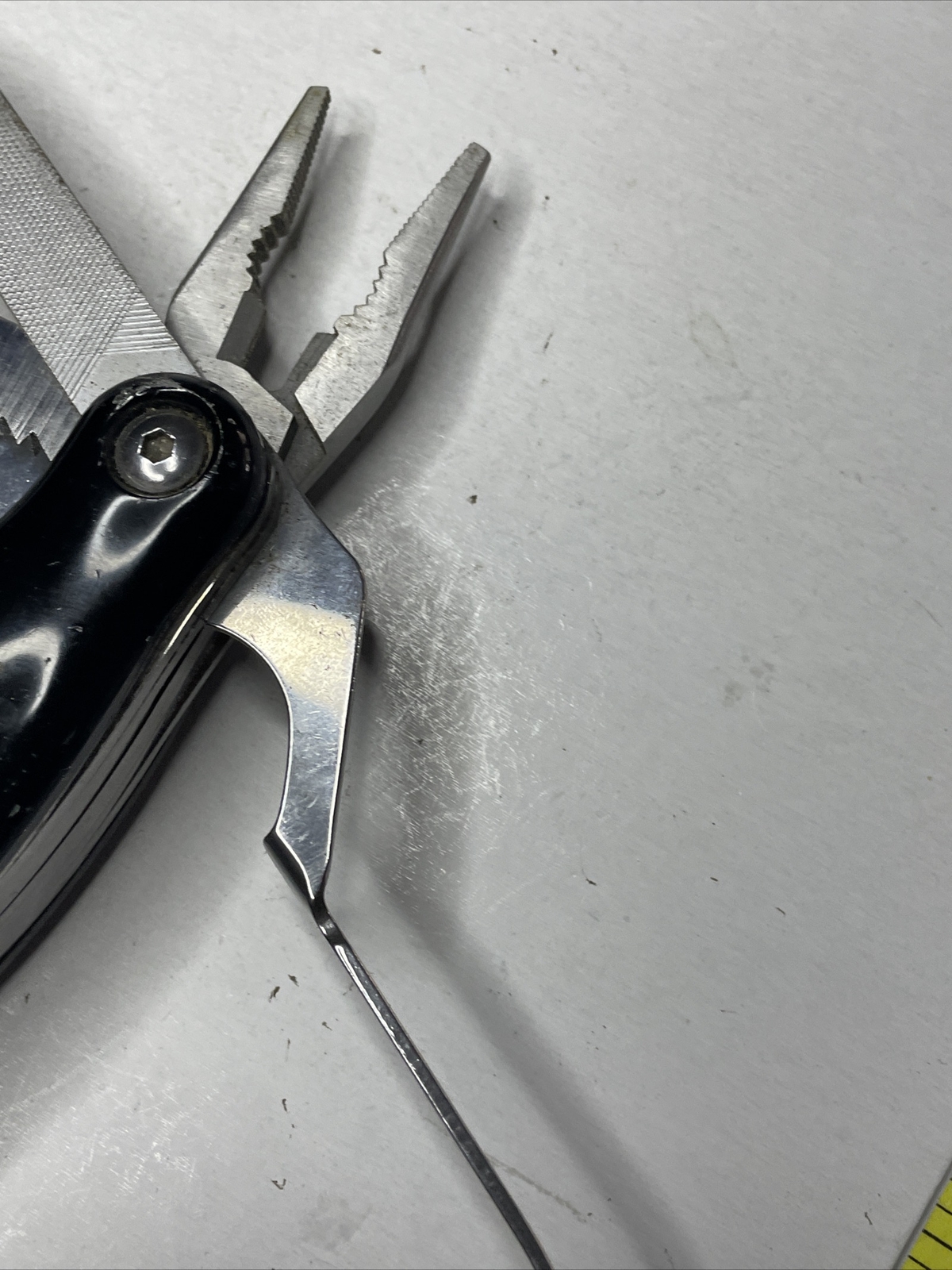 Stanley Multi Tool 7 in 1 Combination Pliers /Black