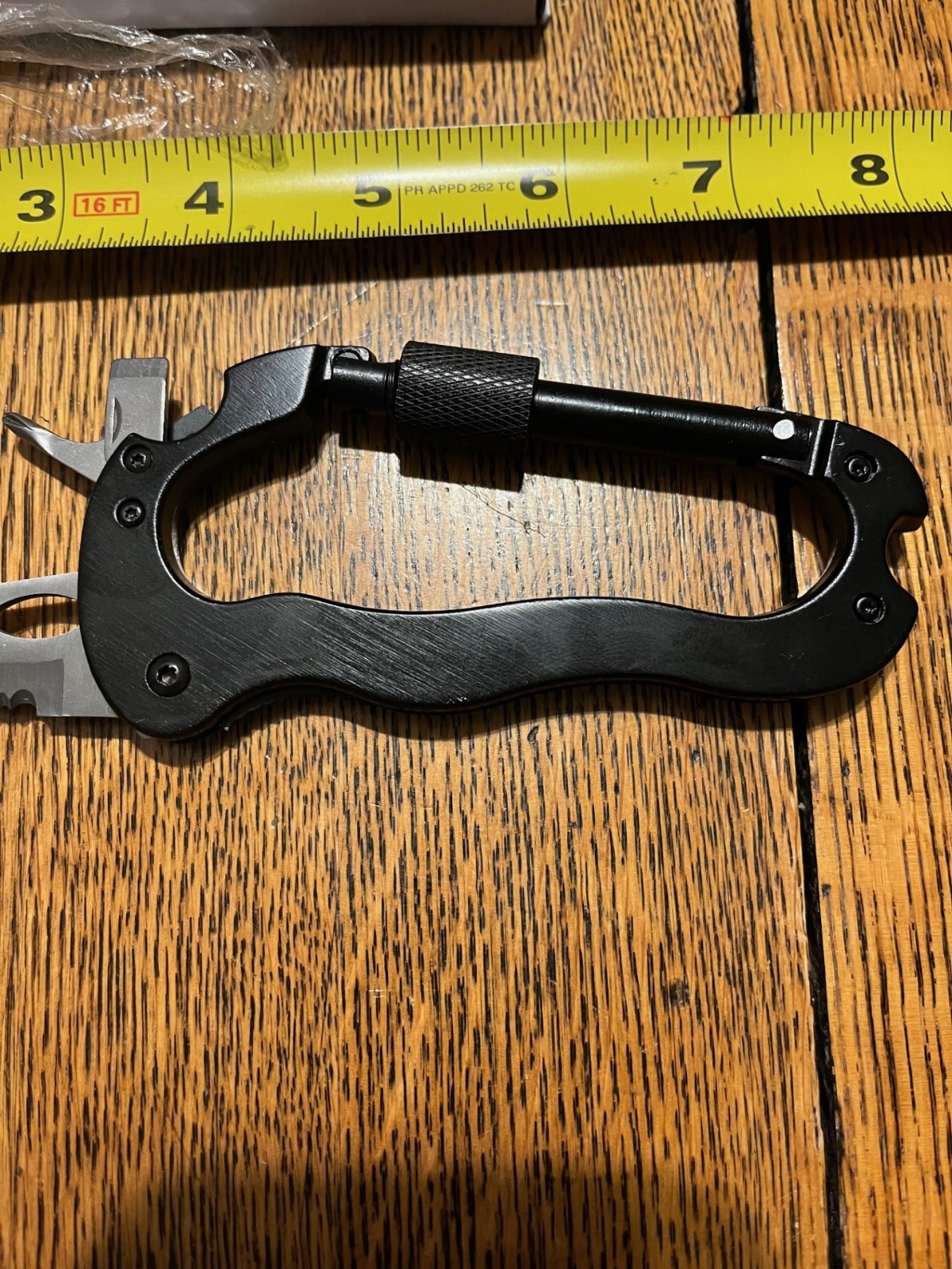 5 in 1 Carabiner Multi Tool Folding Knife Screwdriver Bottle Opener EDC