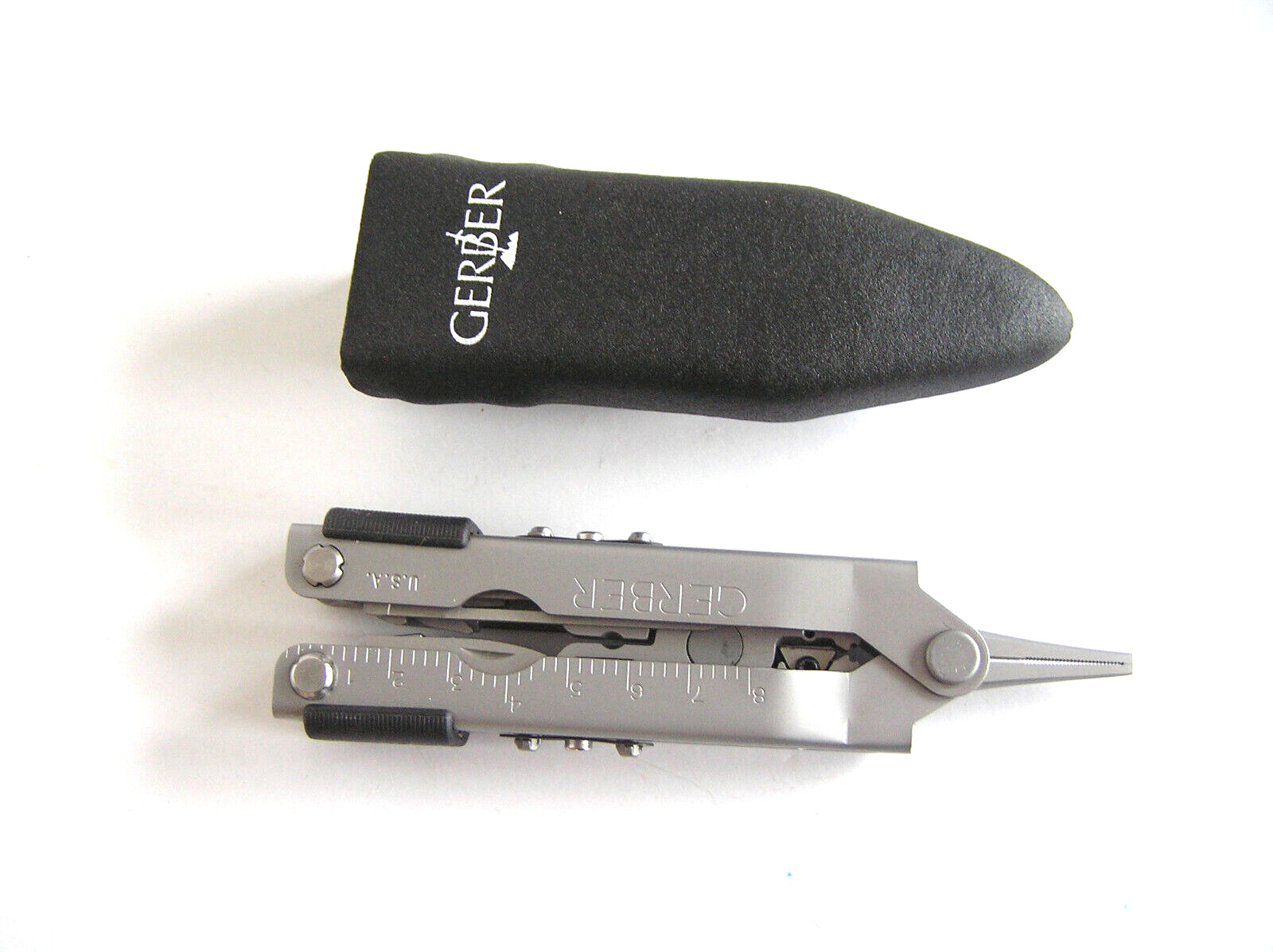 Gerber Fisherman MP600 Multi Tool w Longer Needlenose Plier & RARE Hard Case