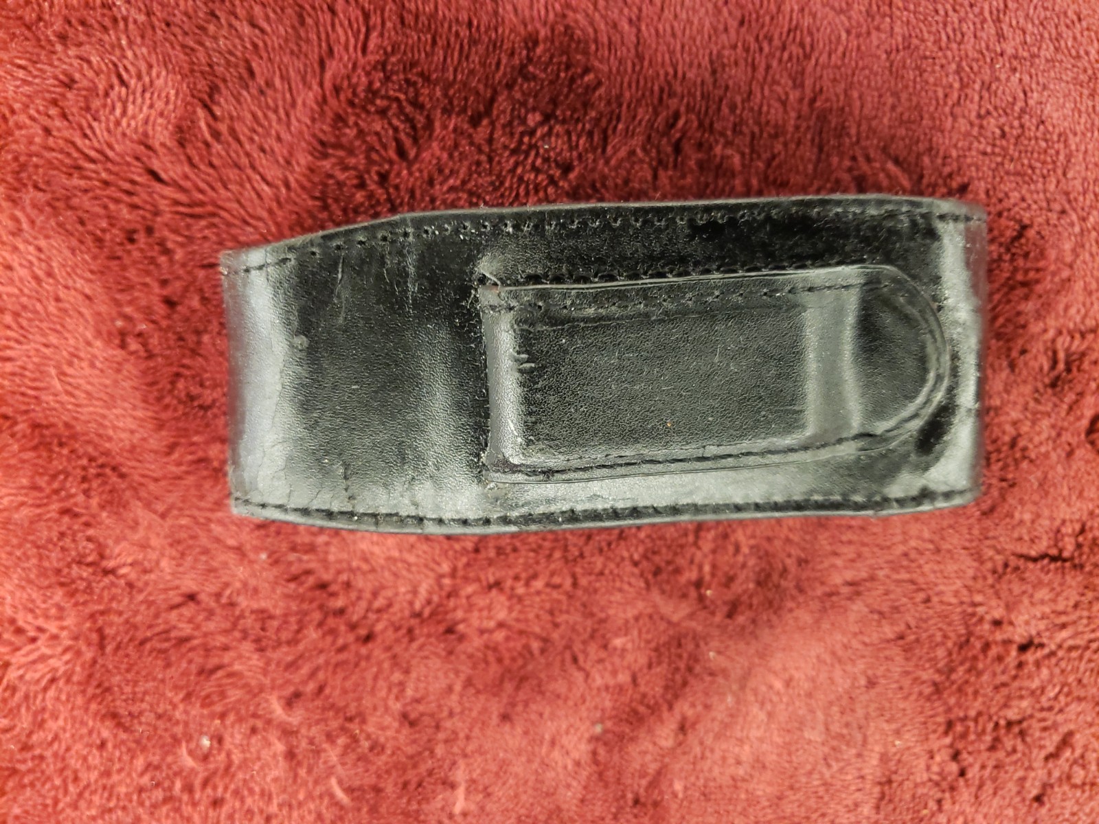 Victorinox 33256 Swiss Army Knife Clip Pouch, Large Black Leather VN4109923