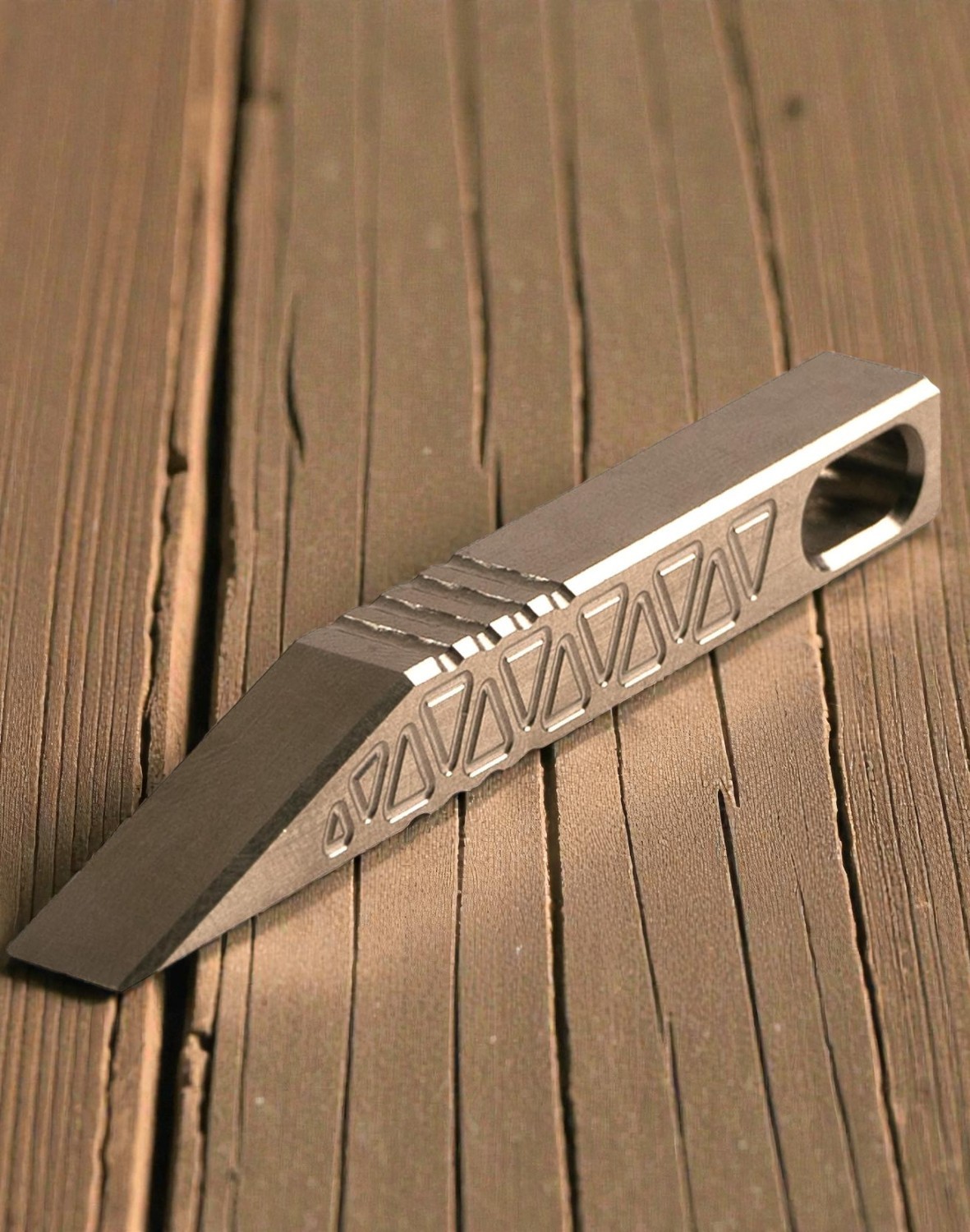 HighLine Precision Multi Tool EDC Pry Bar Keychain – Everyday Carry Mini Pry Bar