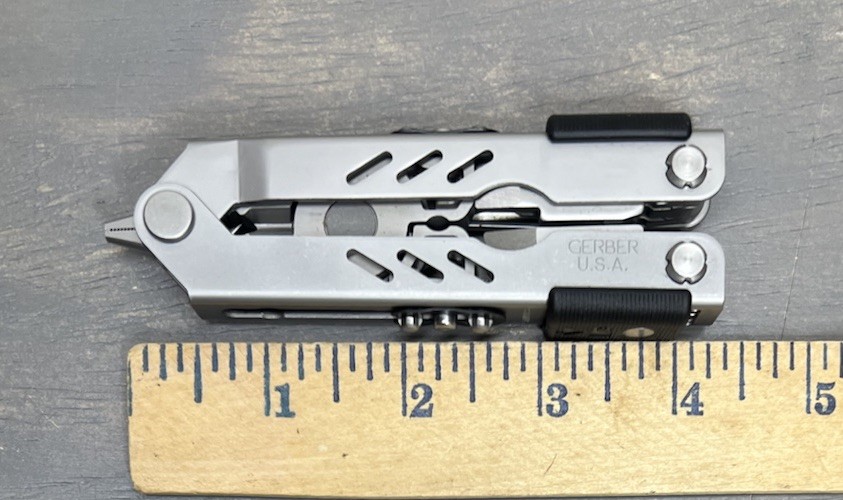 Gerber Multi Tool Leather Sheath Knife Fiskars Scissors Fishing Camping